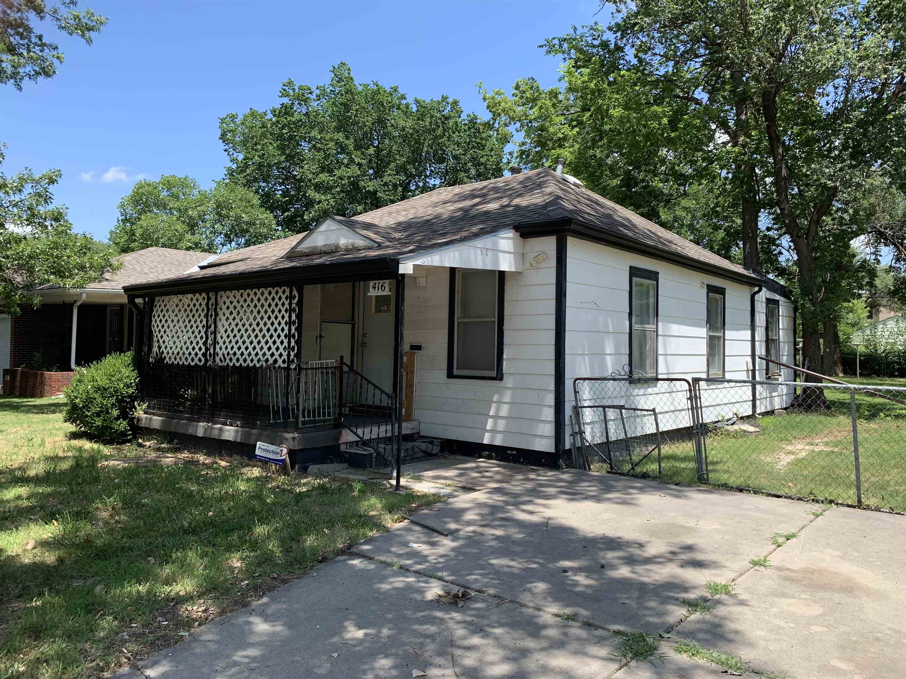 416 S Edwards Ave Property Photo 1