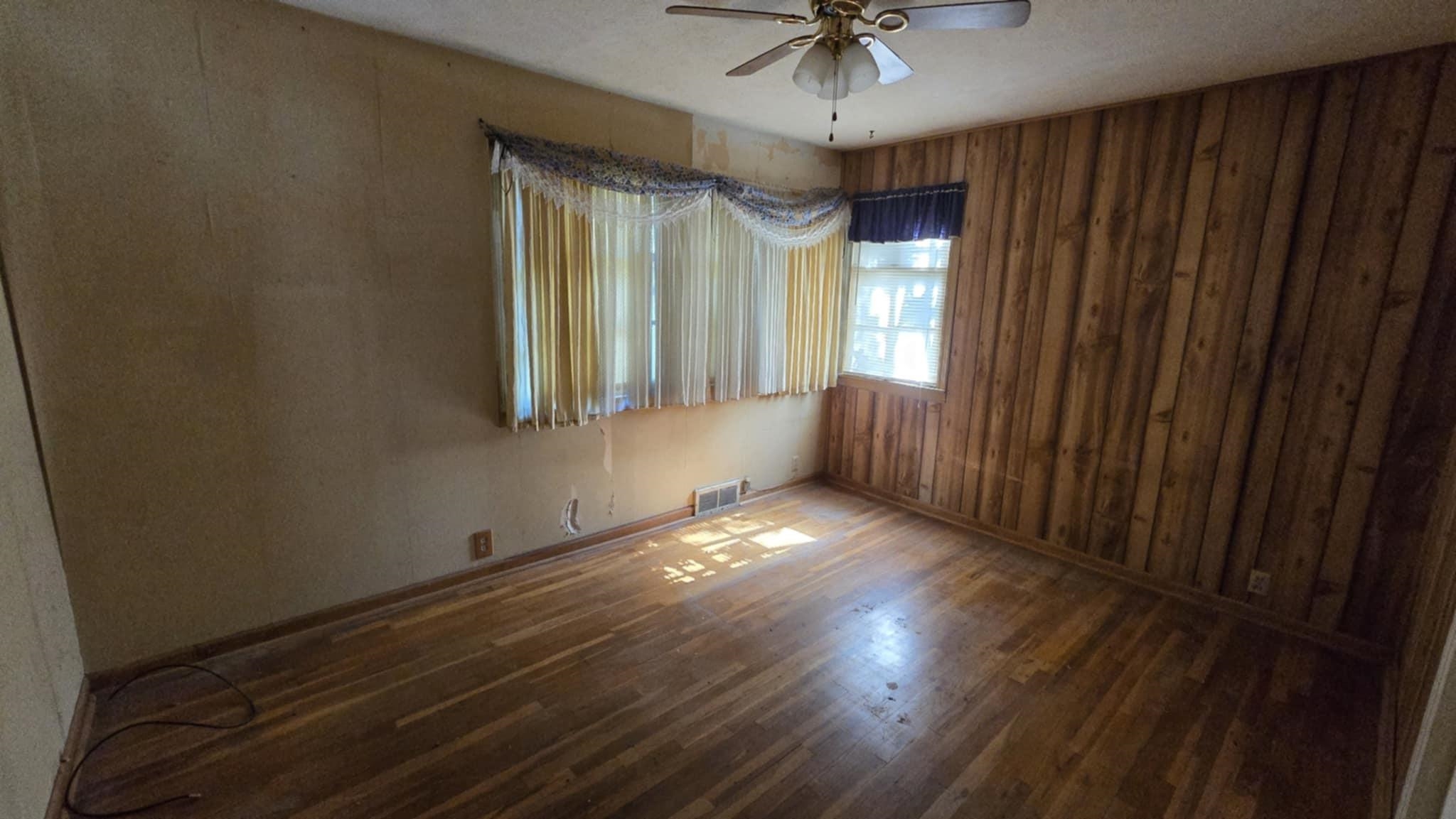 713 Martin Ave Property Photo 8