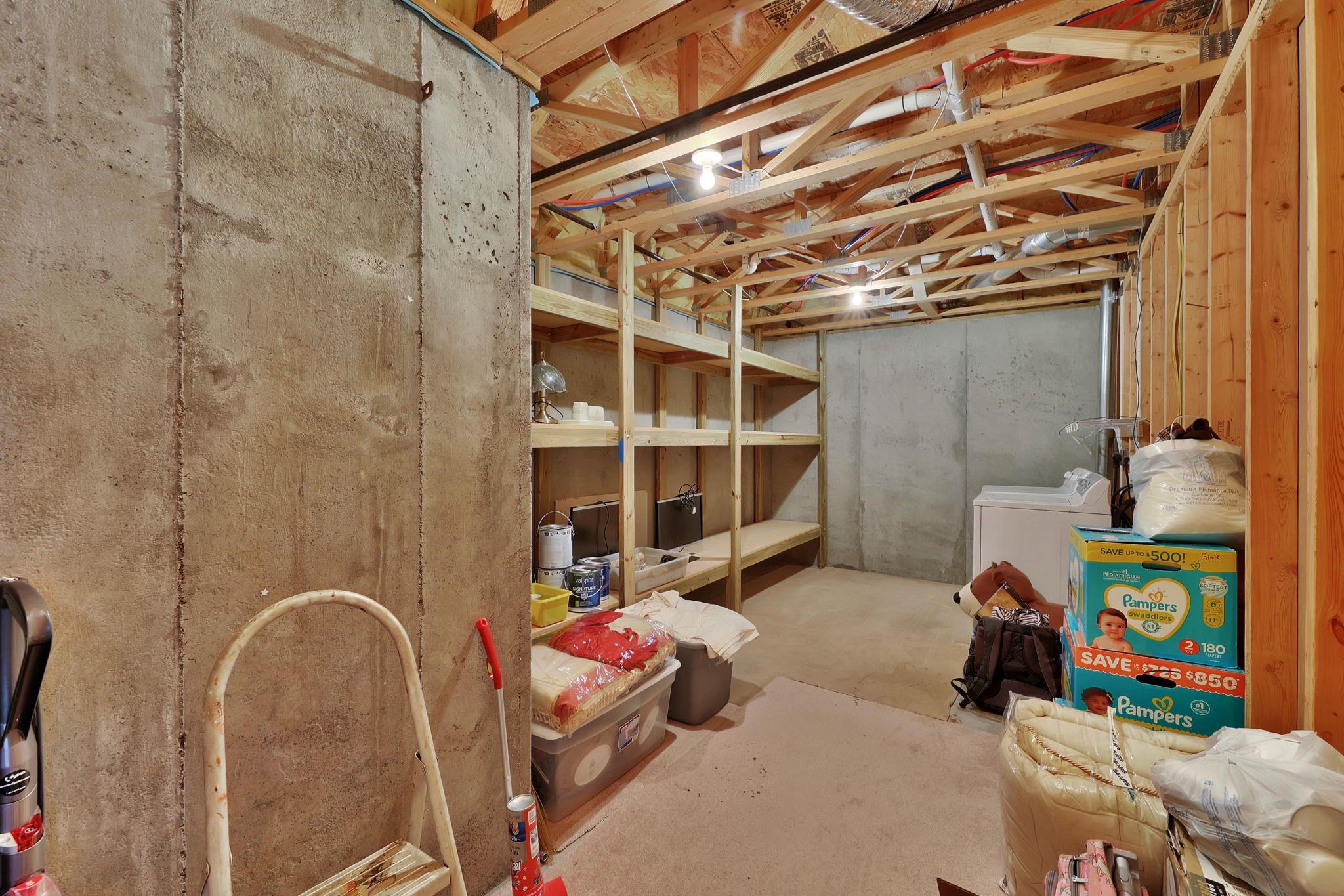 1026 N Bristol St Property Photo 31