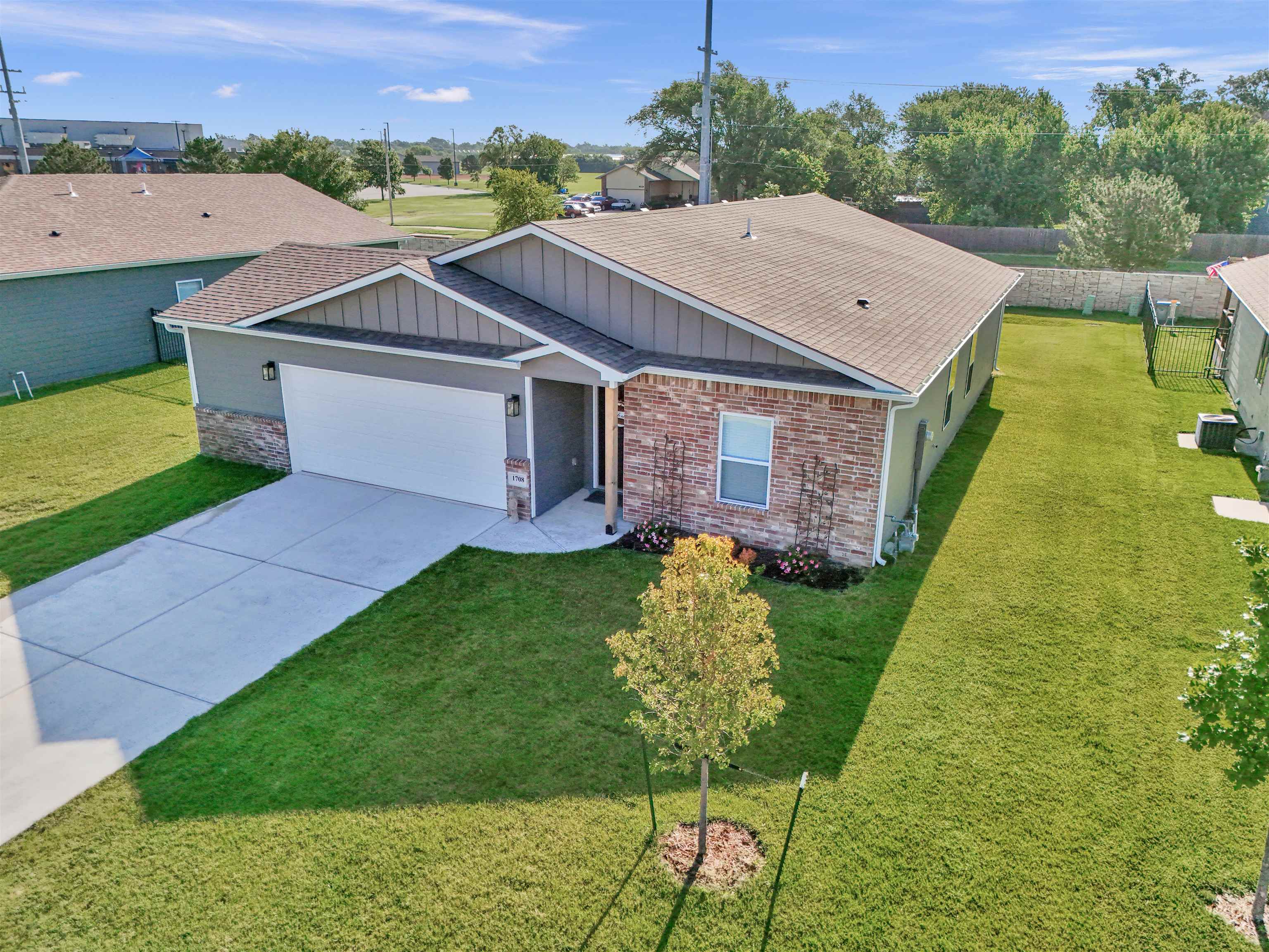 1708 Casey Property Photo