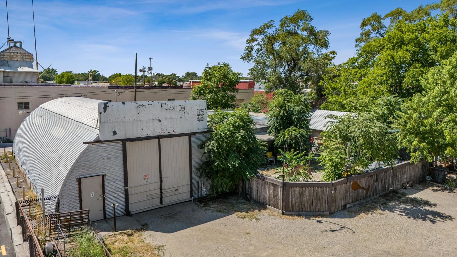 1129 S Washington Ave Property Photo