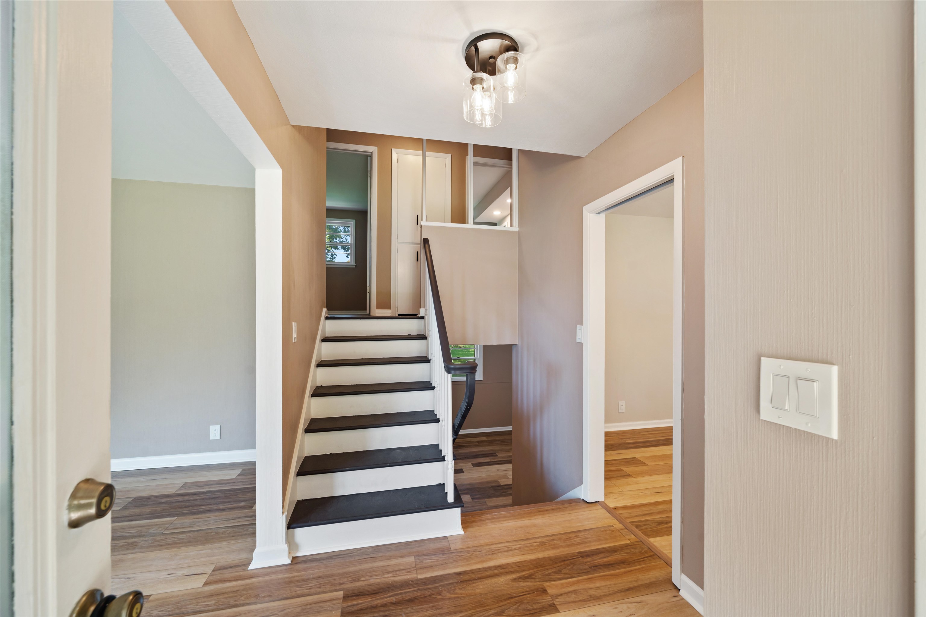 3015 W River Park Dr Property Photo 6