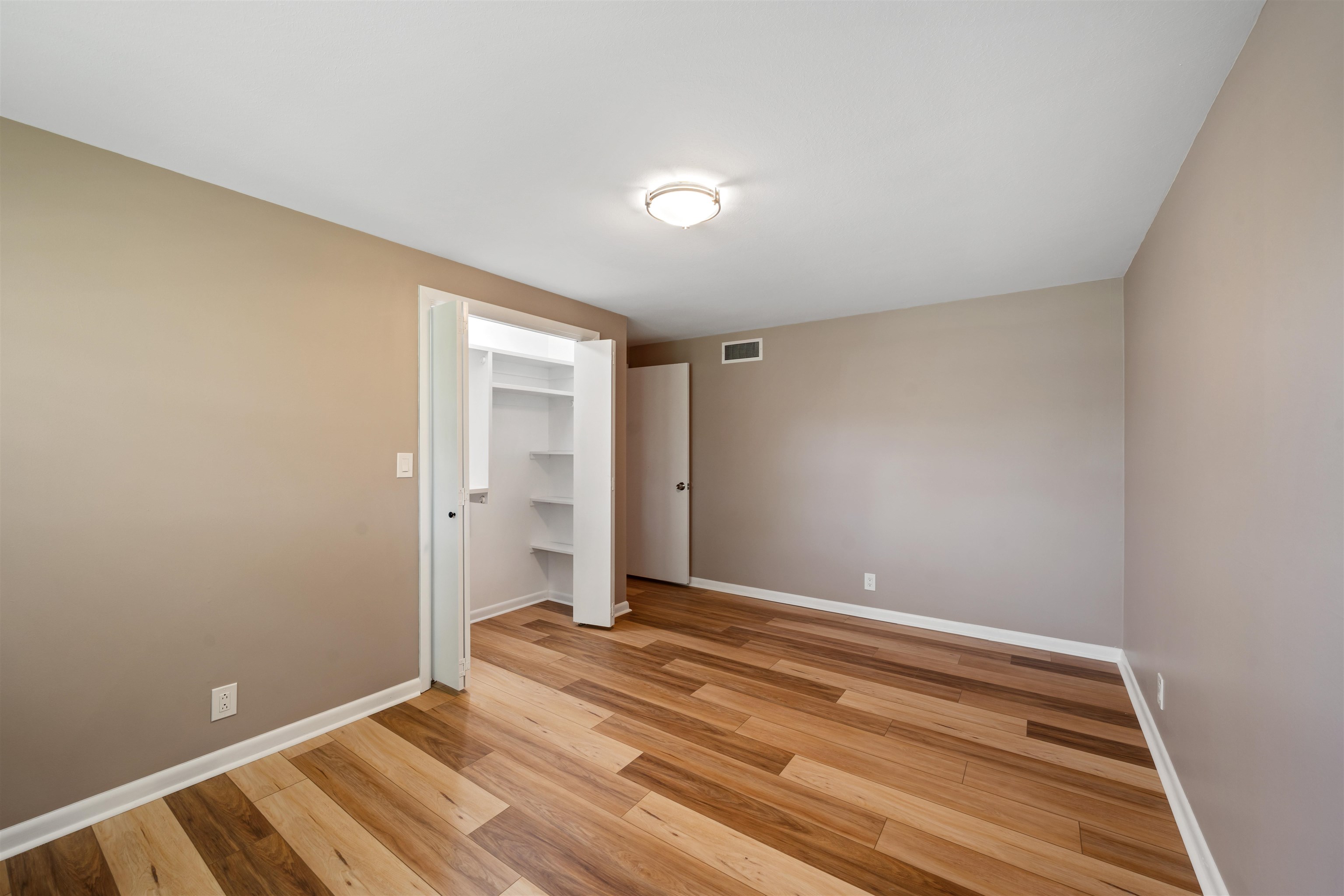 3015 W River Park Dr Property Photo 15