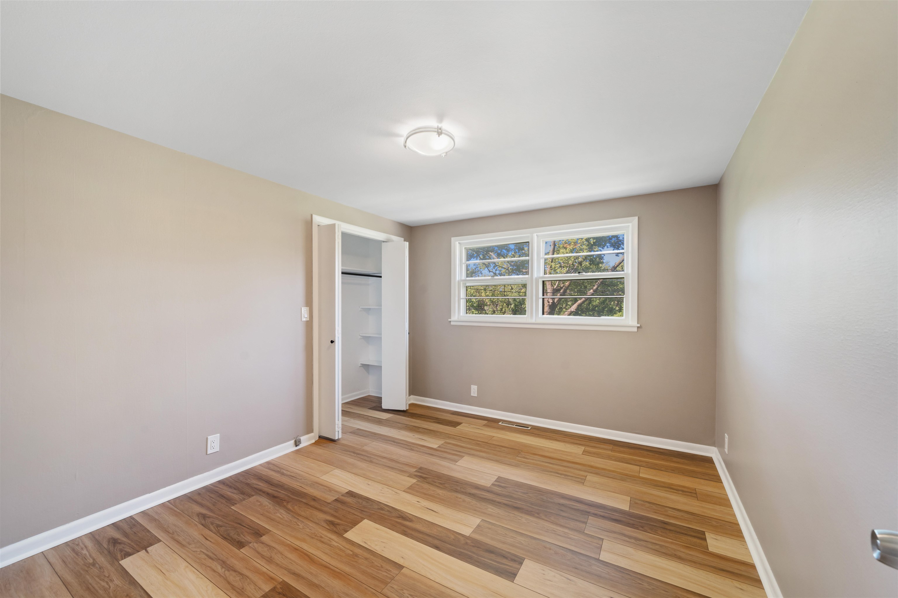 3015 W River Park Dr Property Photo 16