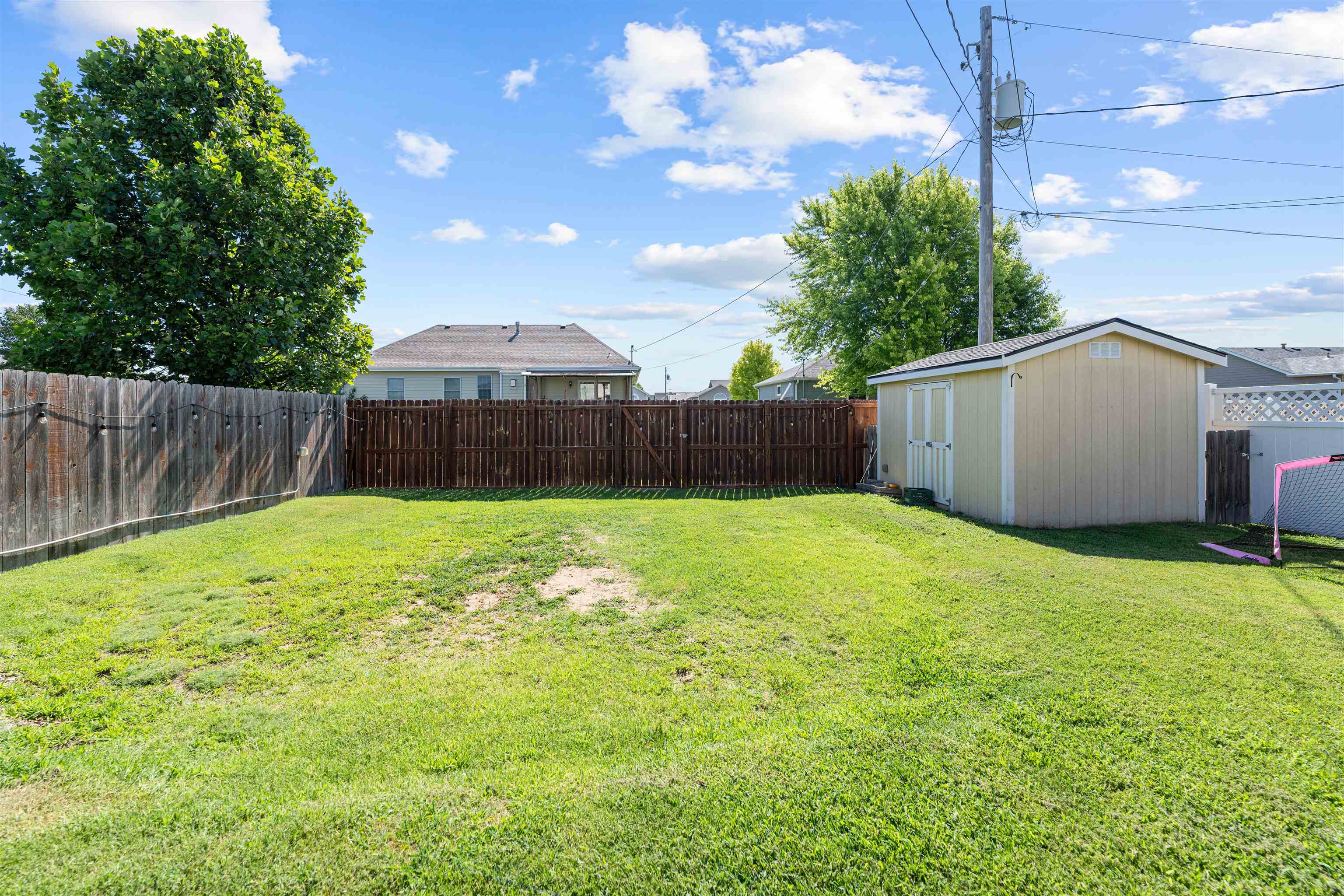 2405 Calcutta Dr Property Photo 27