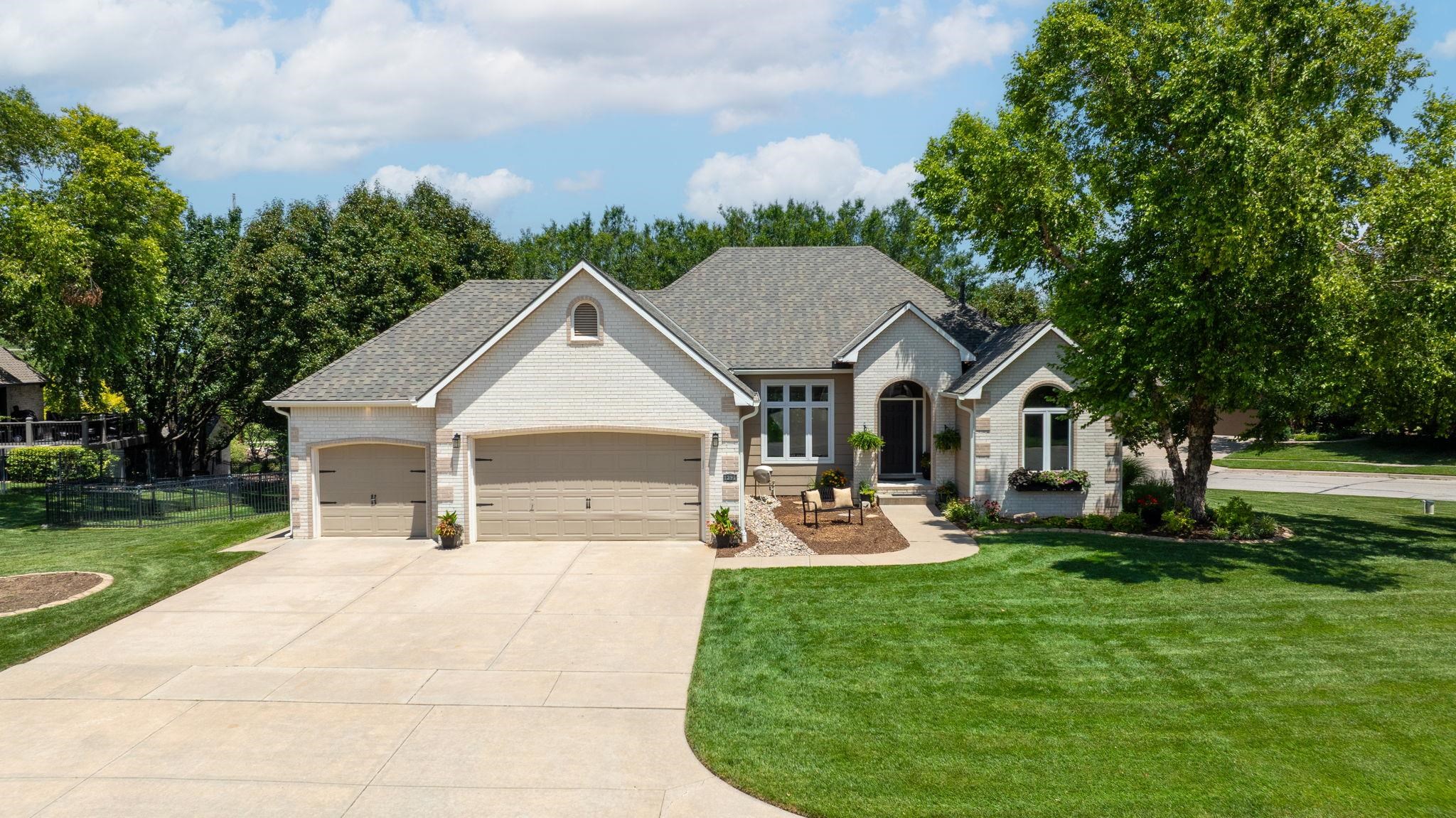 1395 N Hickory Creek Ct Property Photo 1