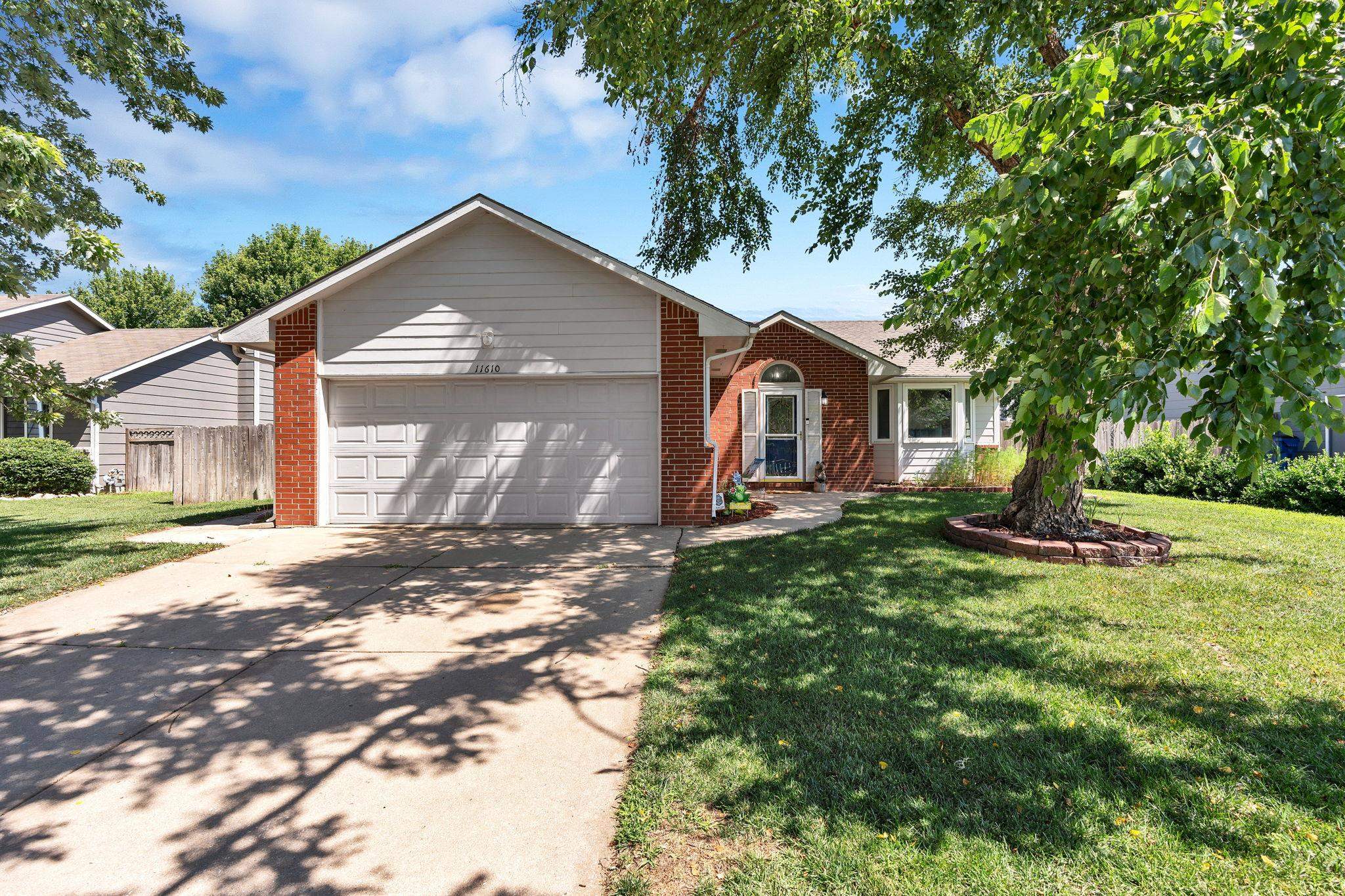 11610 W Bekemeyer St Property Photo 1