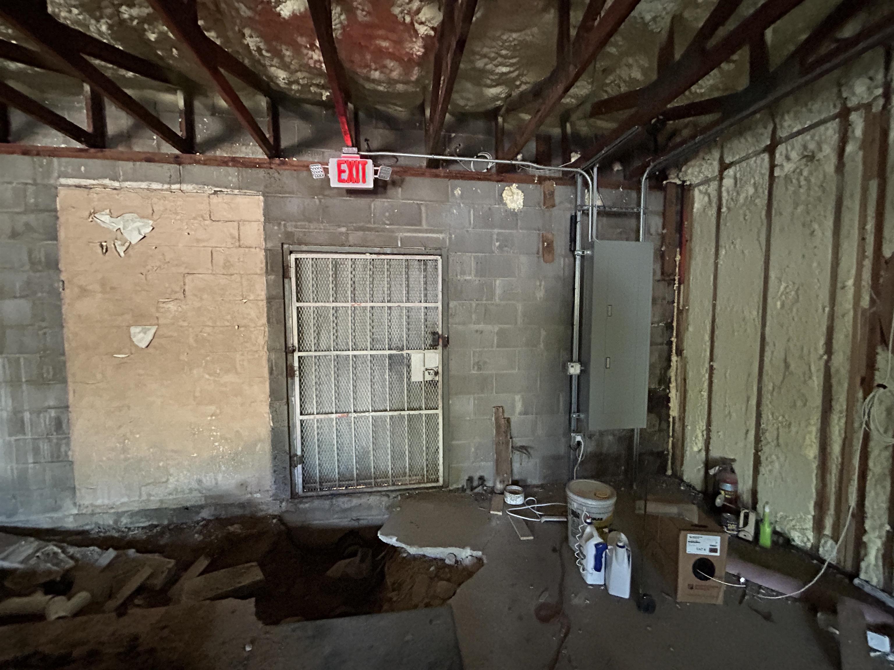 1827 S Broadway Ave Property Photo 17
