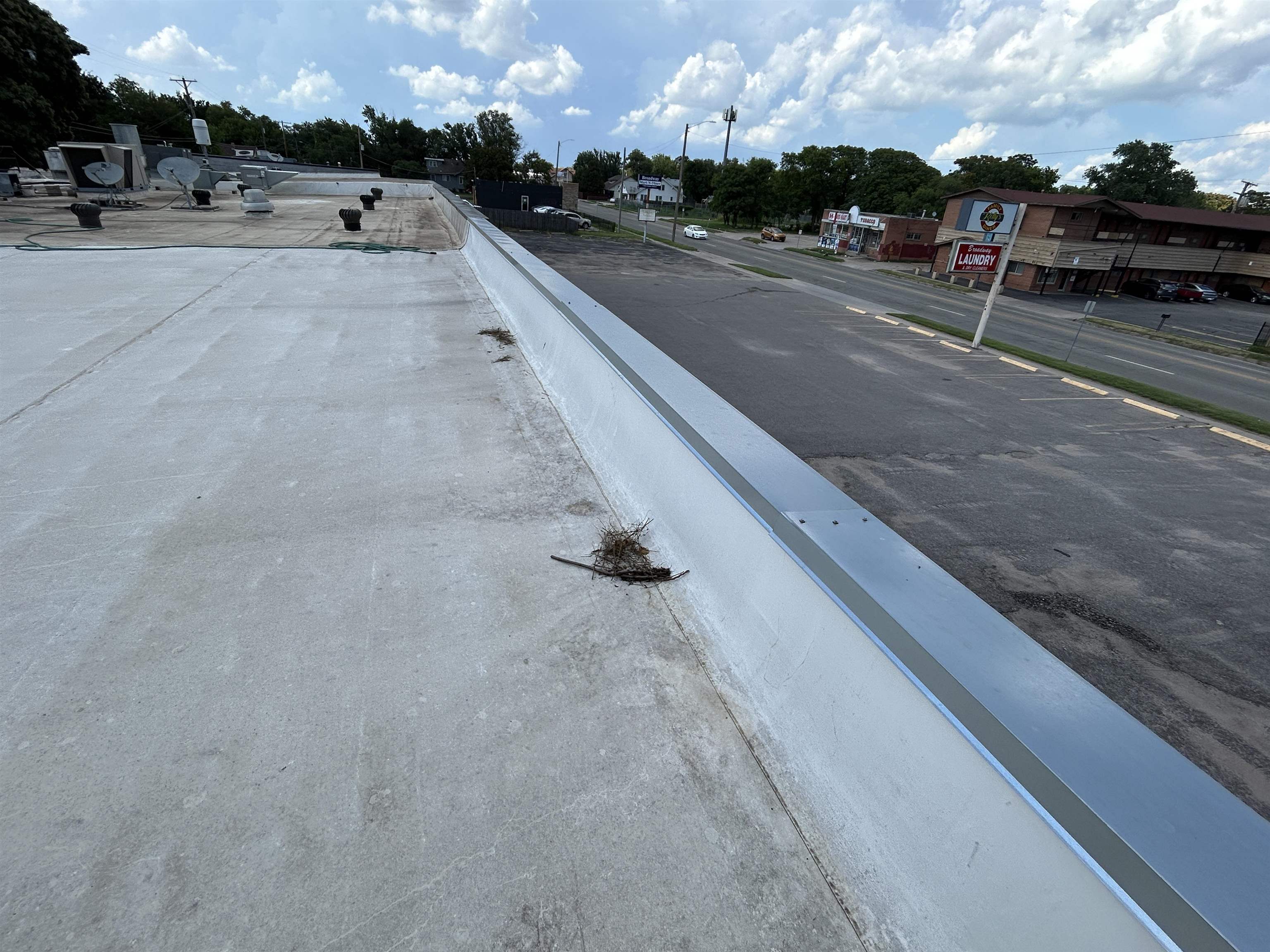 1827 S Broadway Ave Property Photo 33