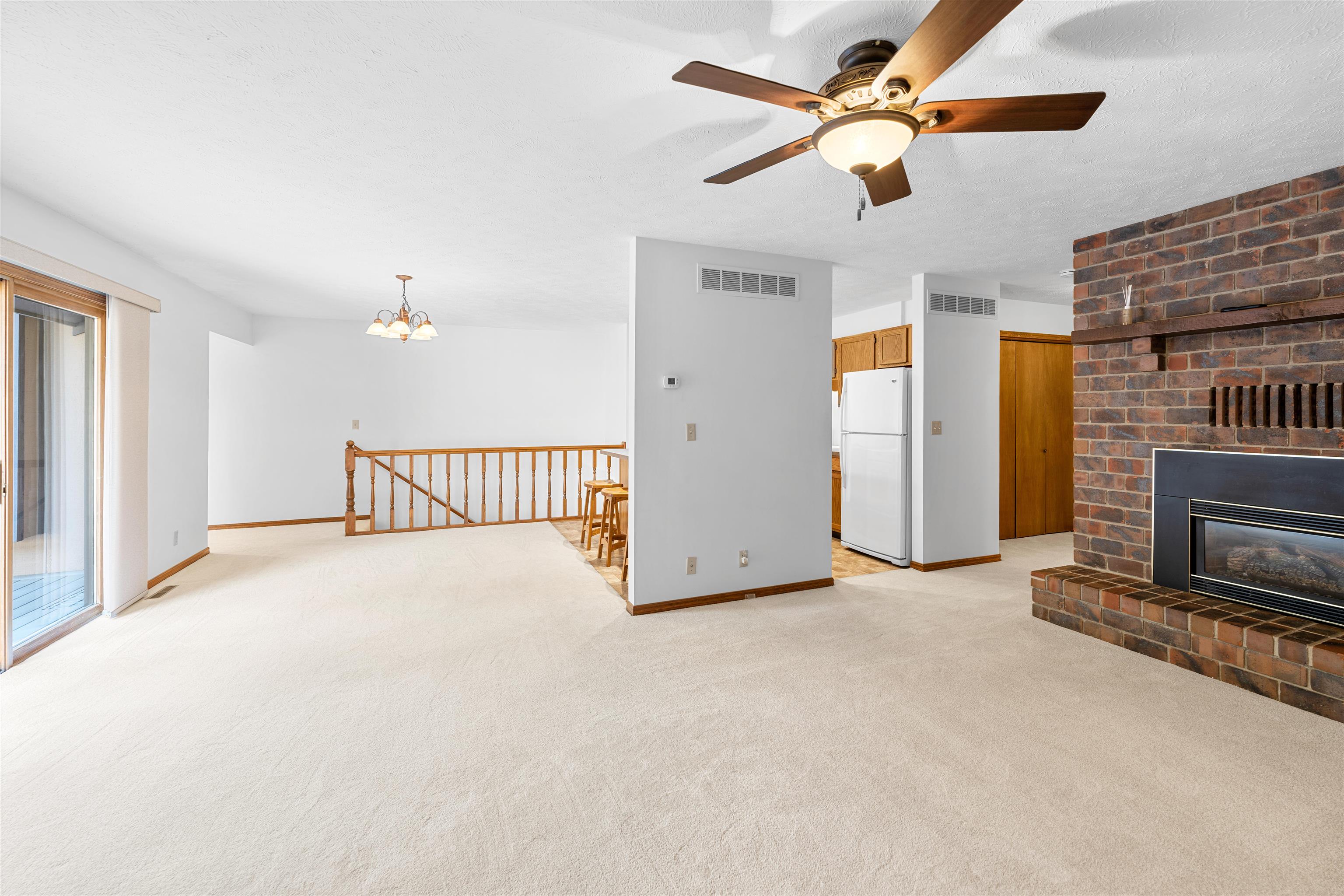 114 W Green St Property Photo 13