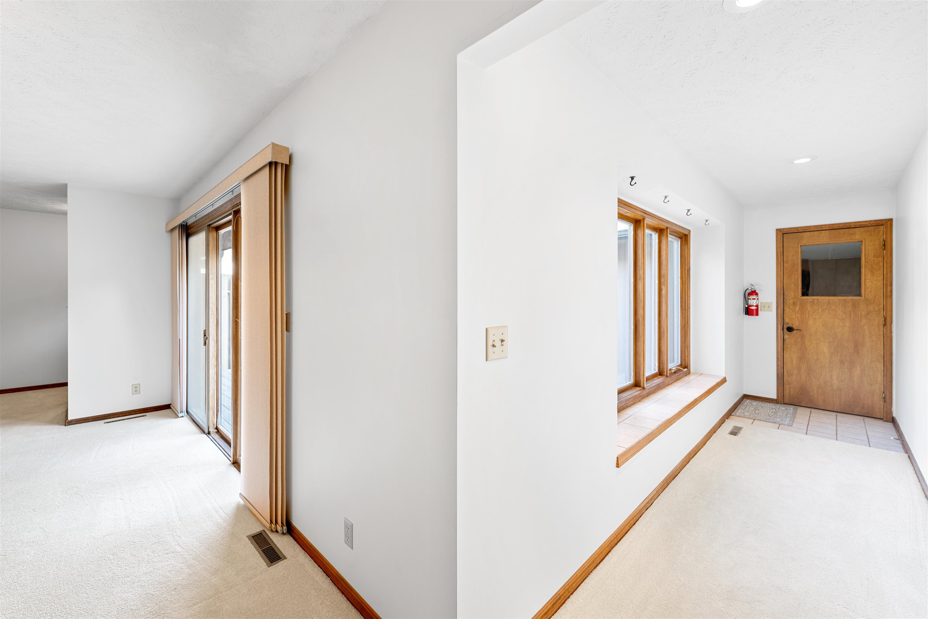 114 W Green St Property Photo 19