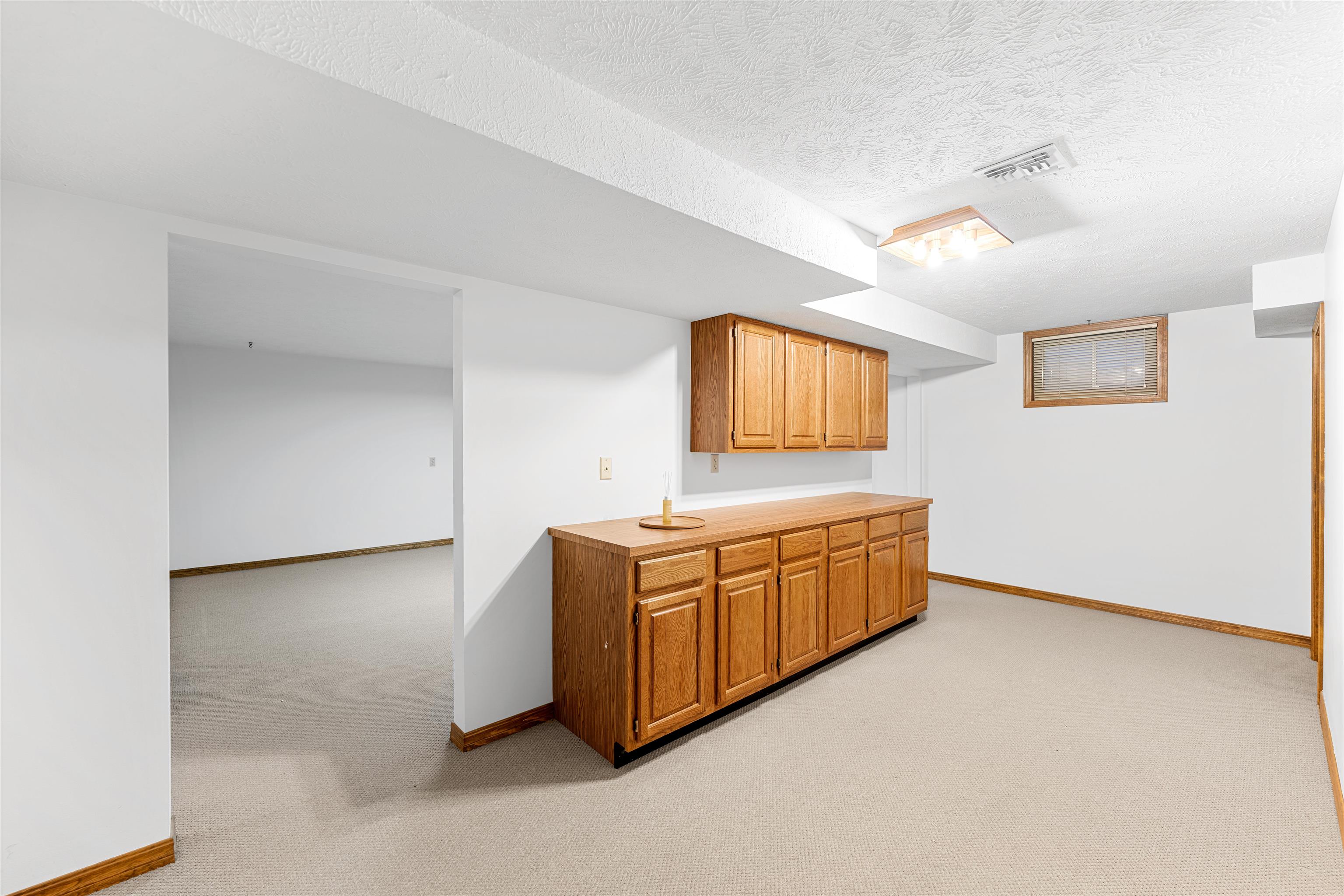 114 W Green St Property Photo 20