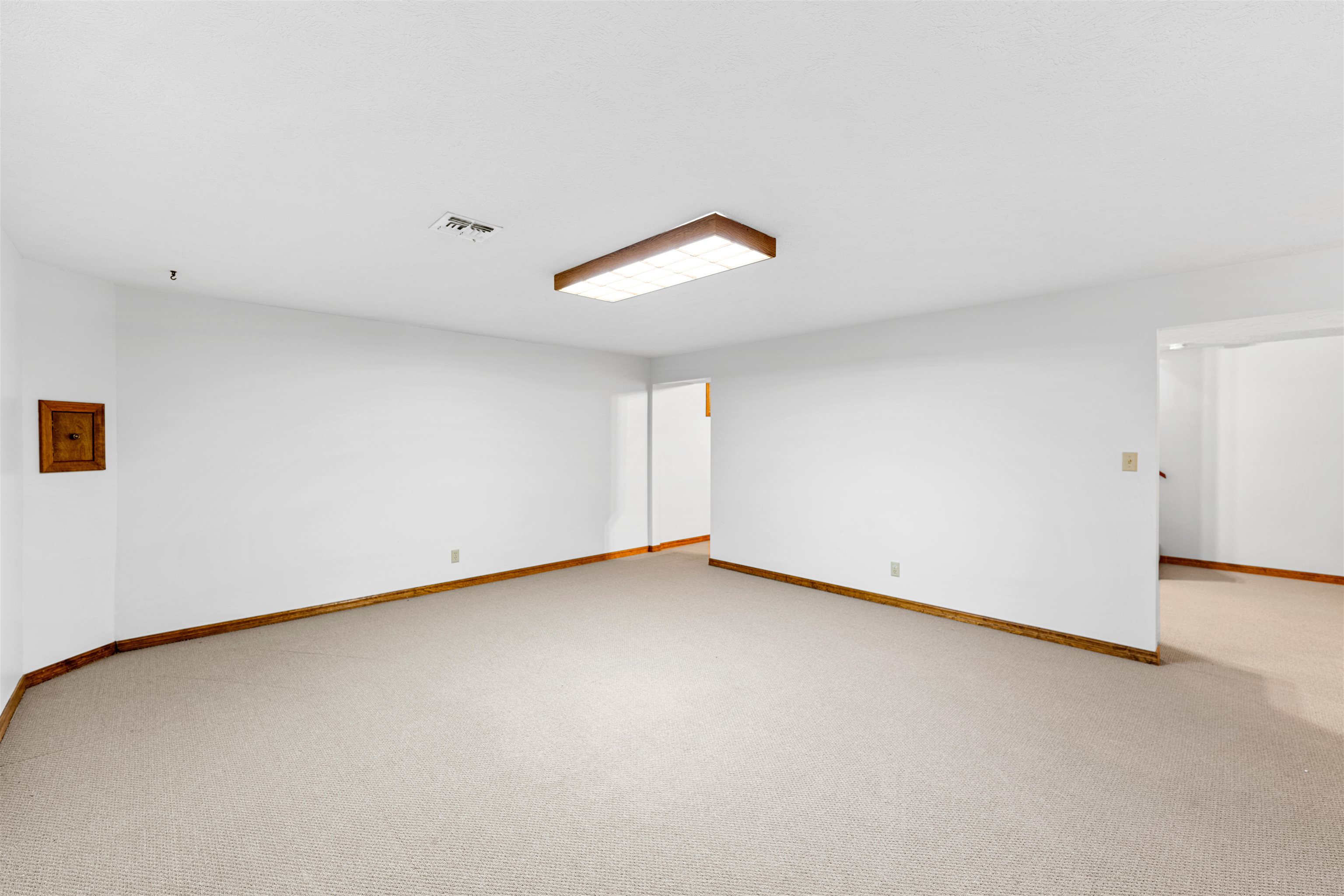 114 W Green St Property Photo 21