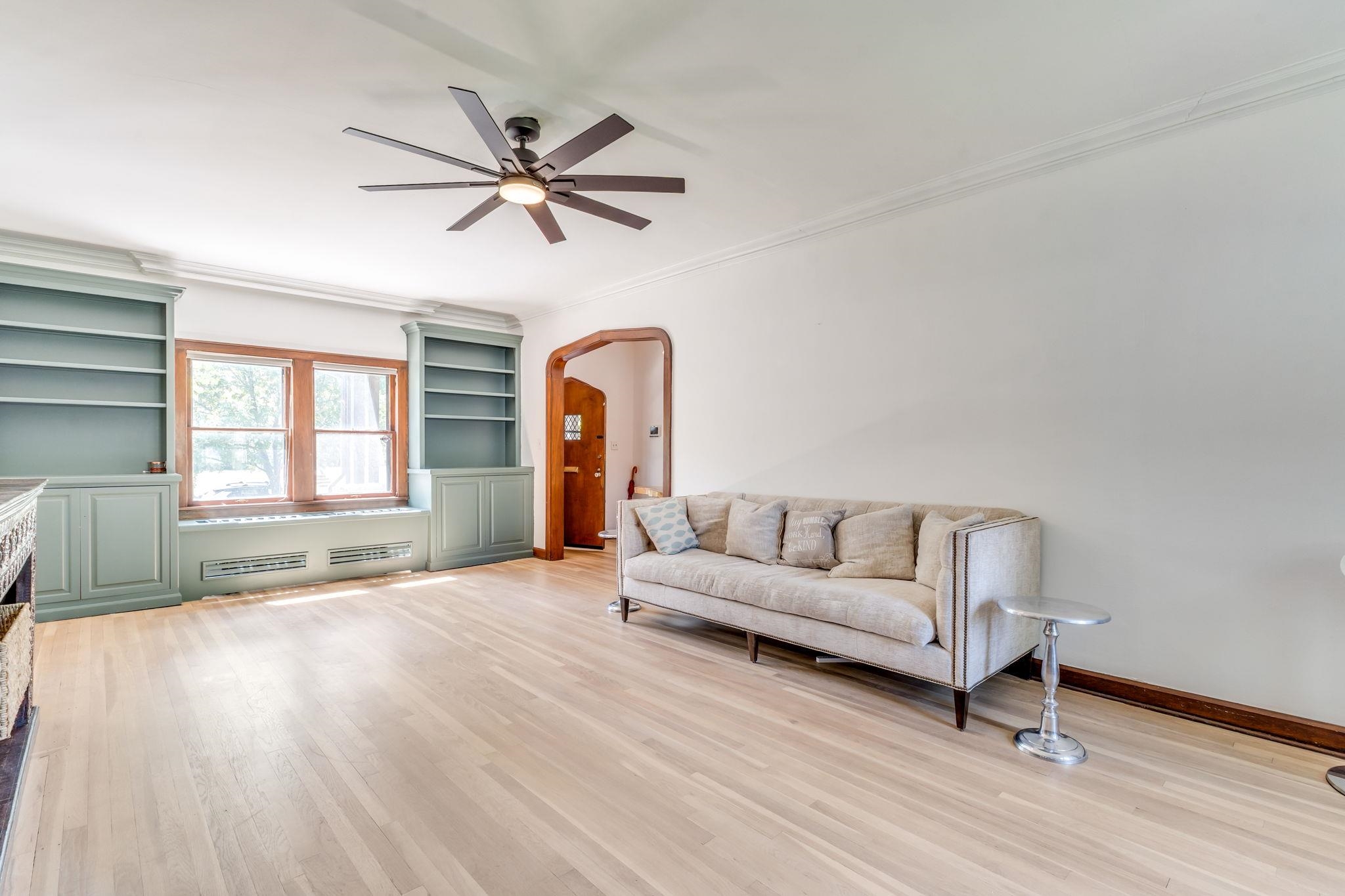 230 N Pershing St Property Photo 8