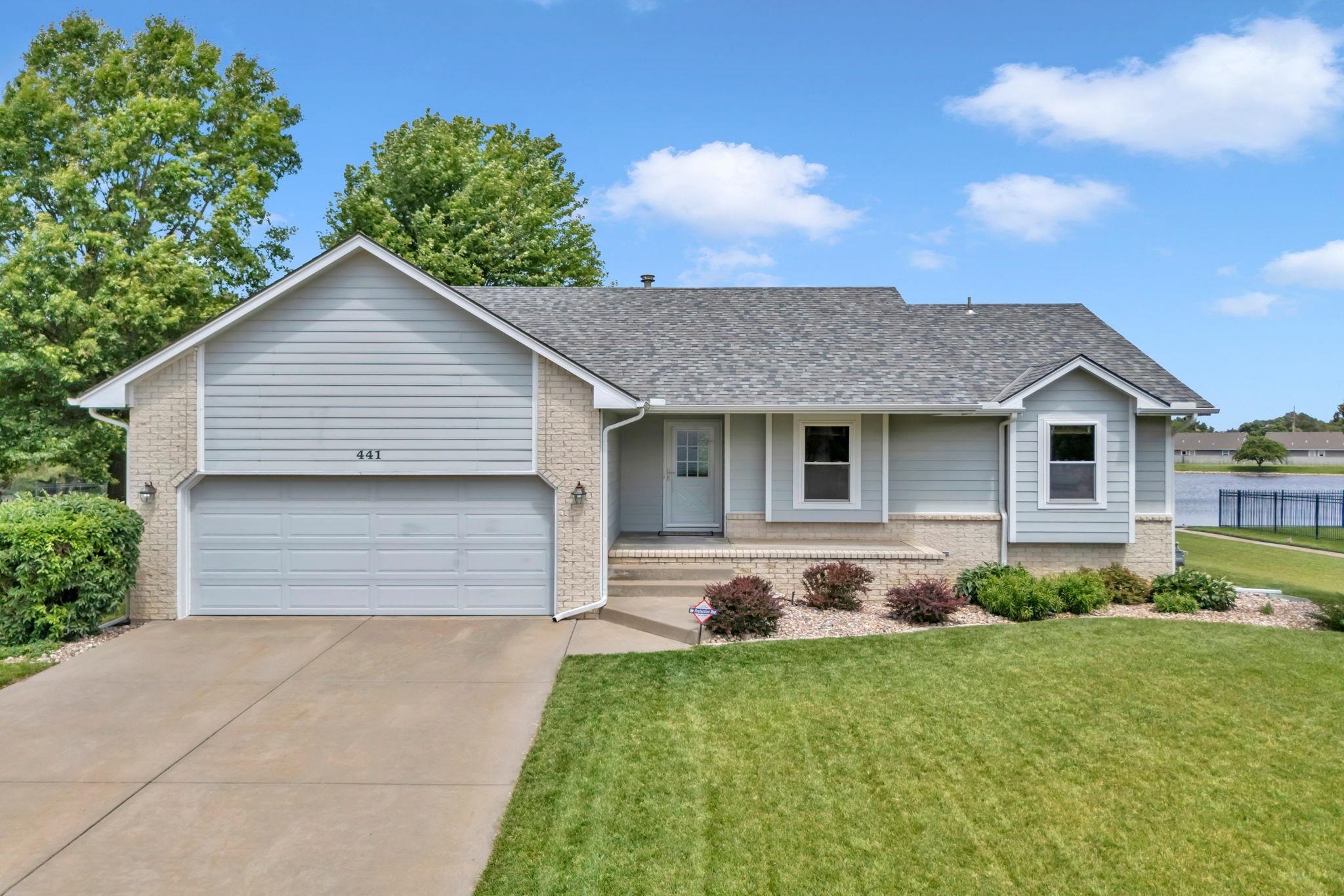 441 S Stoney Point Property Photo 1