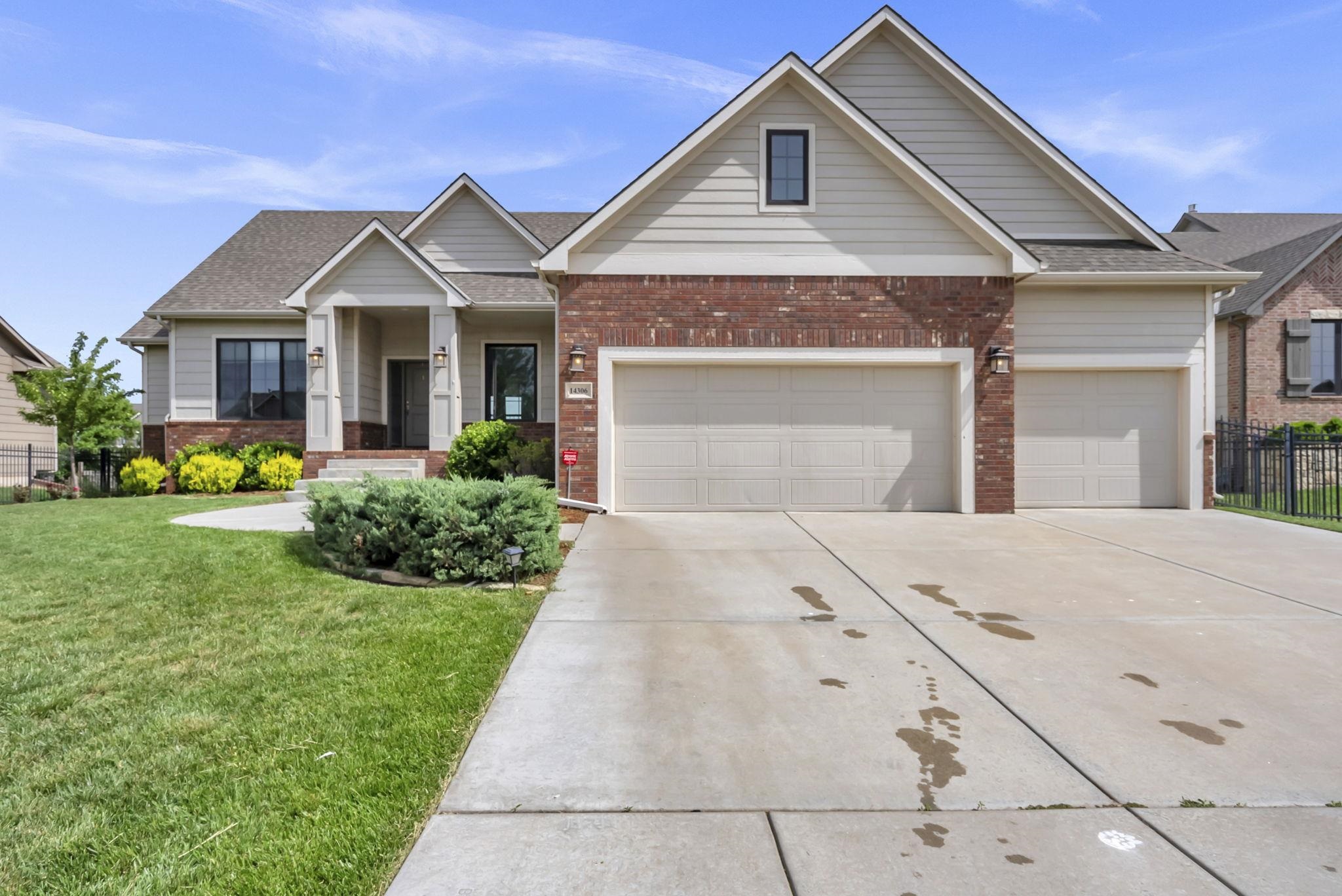 14306 E Churchill Cir Property Photo 1