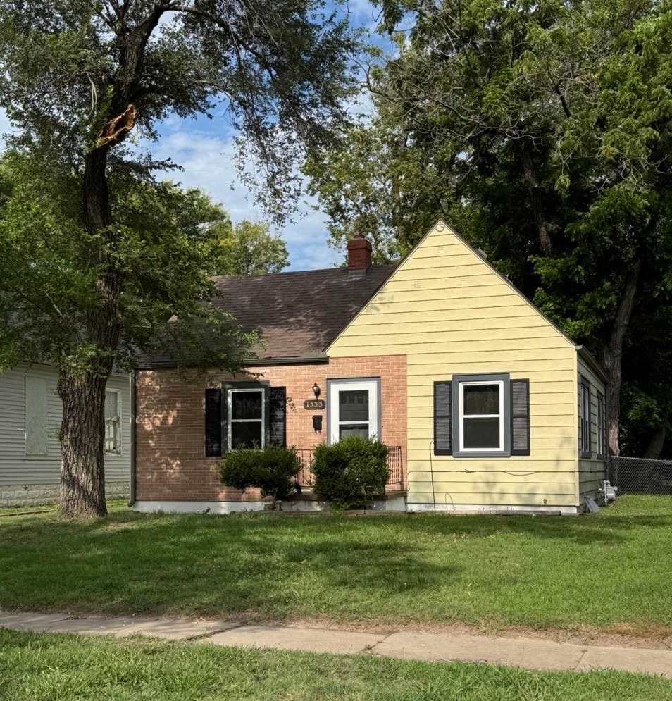 1533 S Kansas Ave Property Photo 1