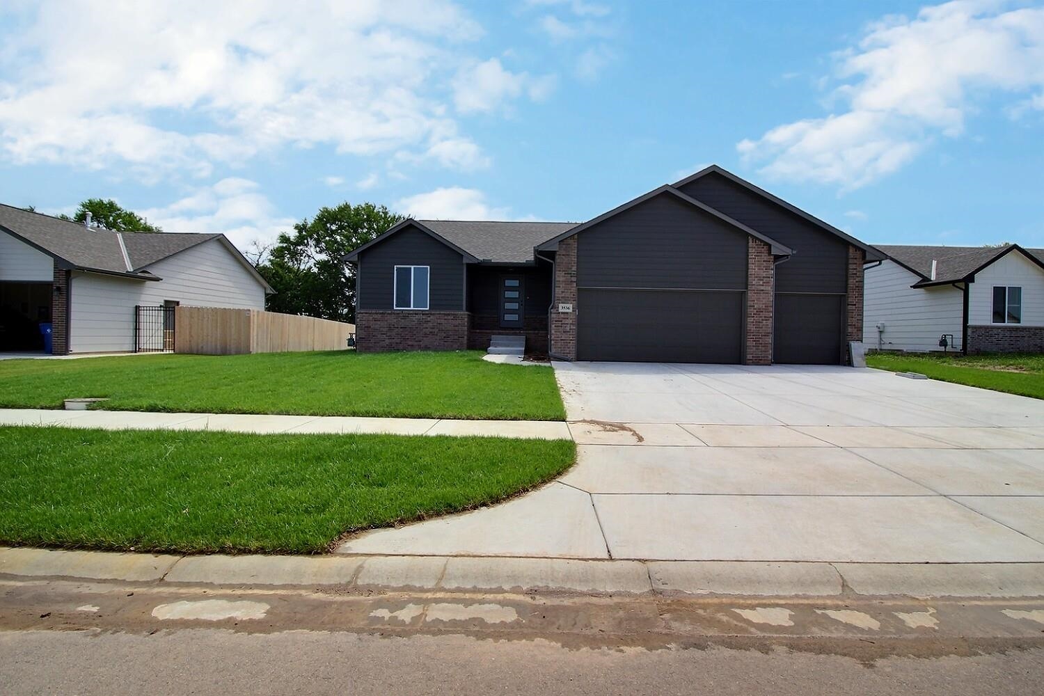 3536 N Forest Park St Property Photo 1