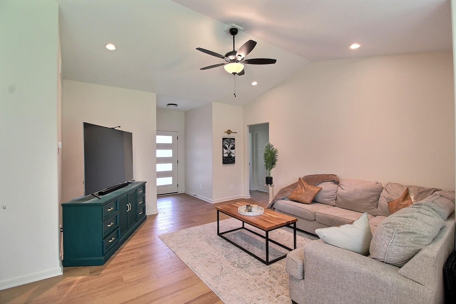 3536 N Forest Park St Property Photo 4