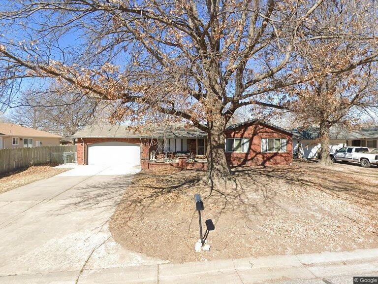 9414 W Nantucket St Property Photo 1