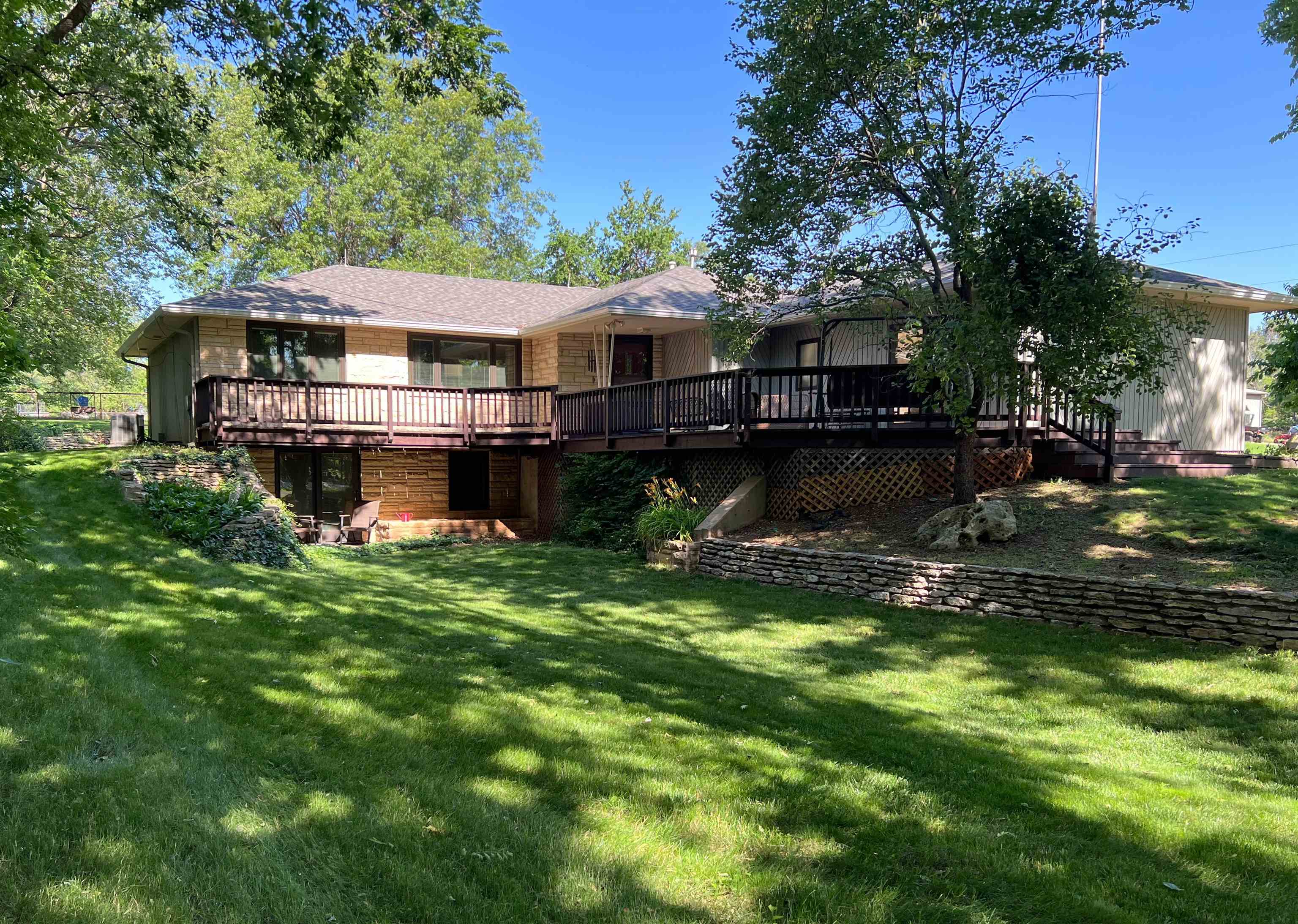 5065 N Old Highway 81 Property Image