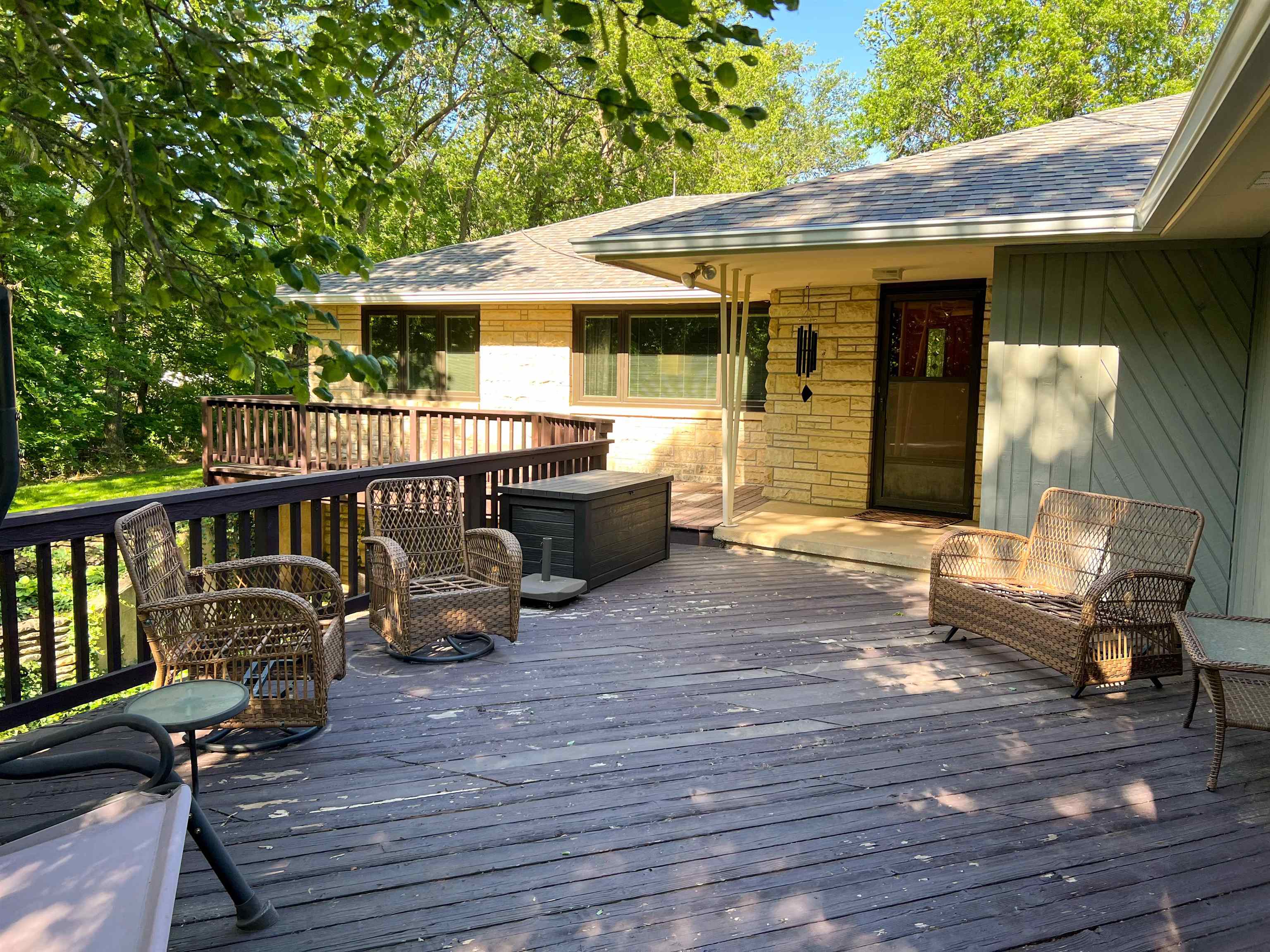 5065 N Old Highway 81 Property Photo 2