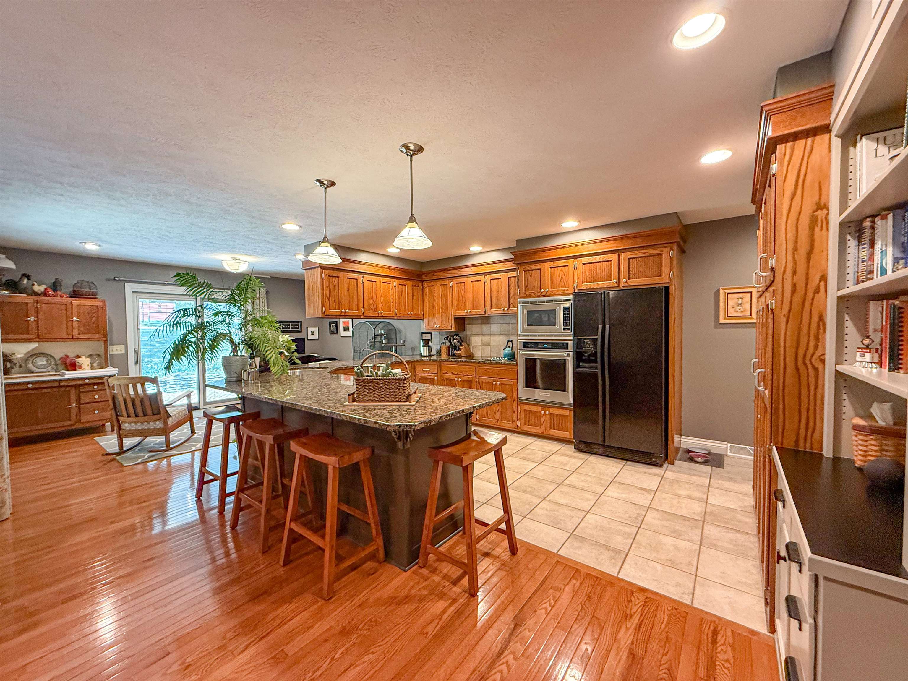 5065 N Old Highway 81 Property Photo 9