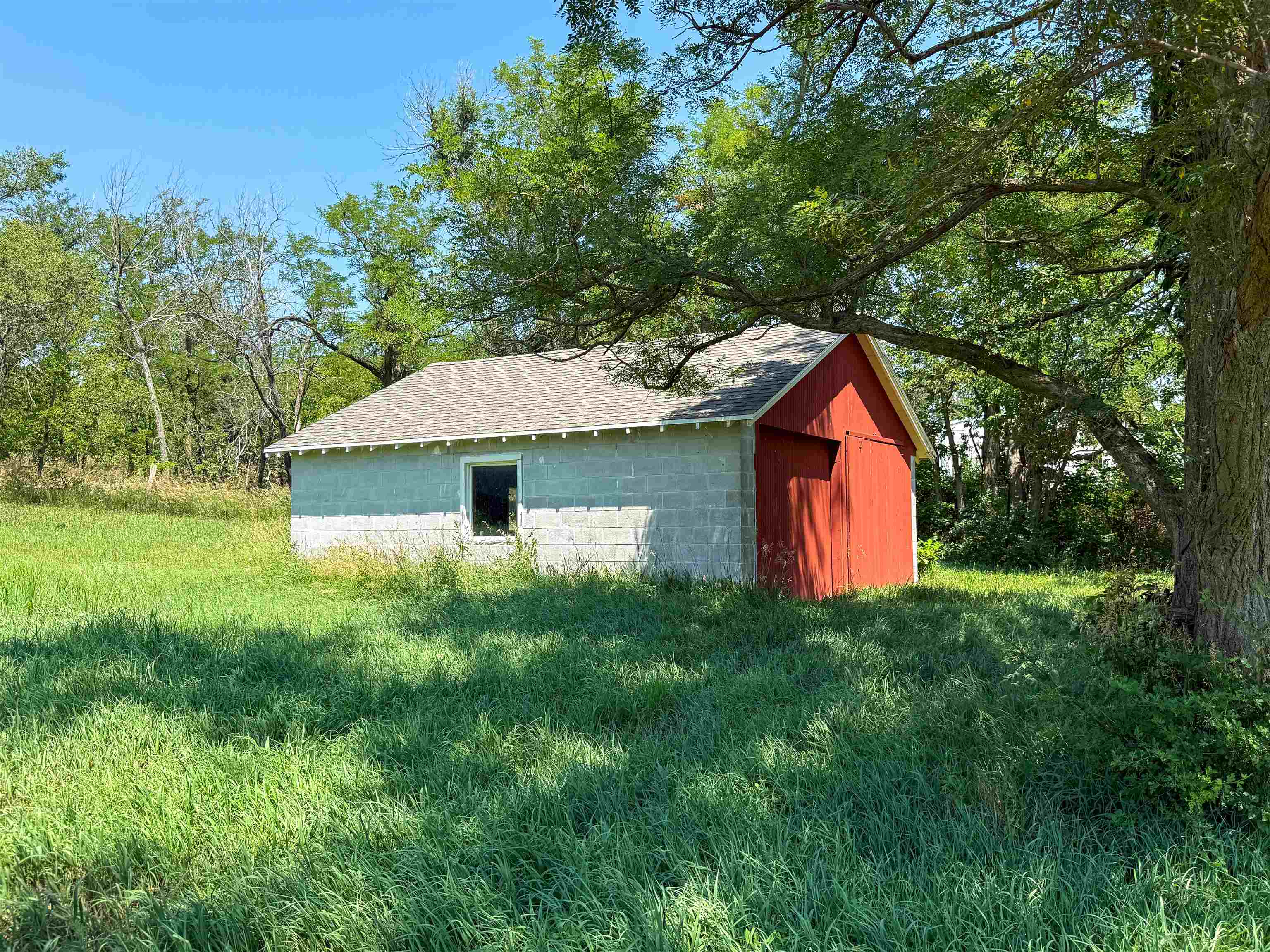 5065 N Old Highway 81 Property Photo 31