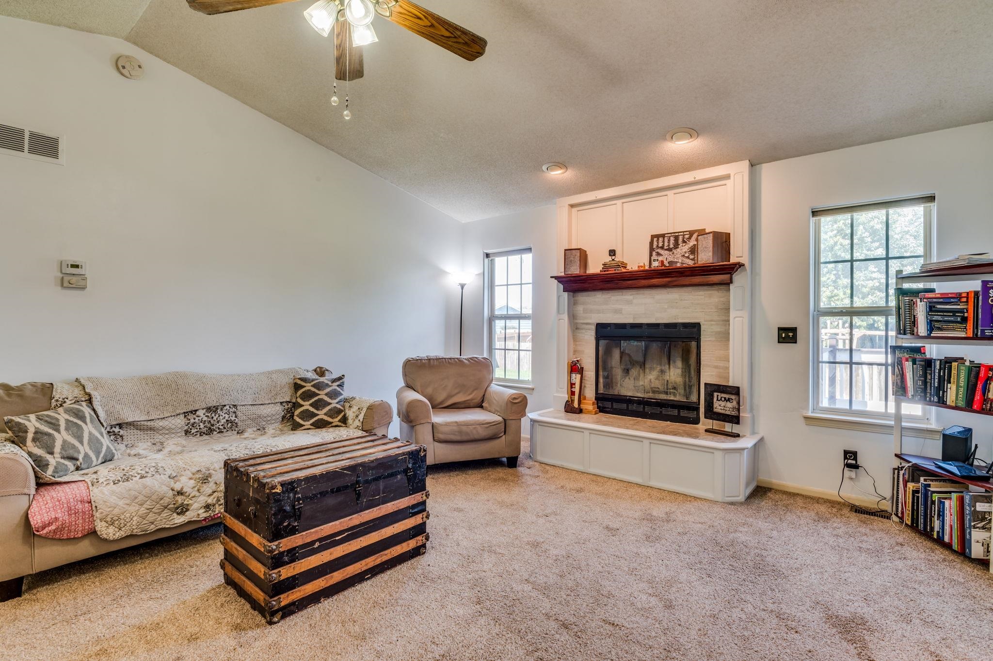 11310 W Carr Ct Property Photo 5