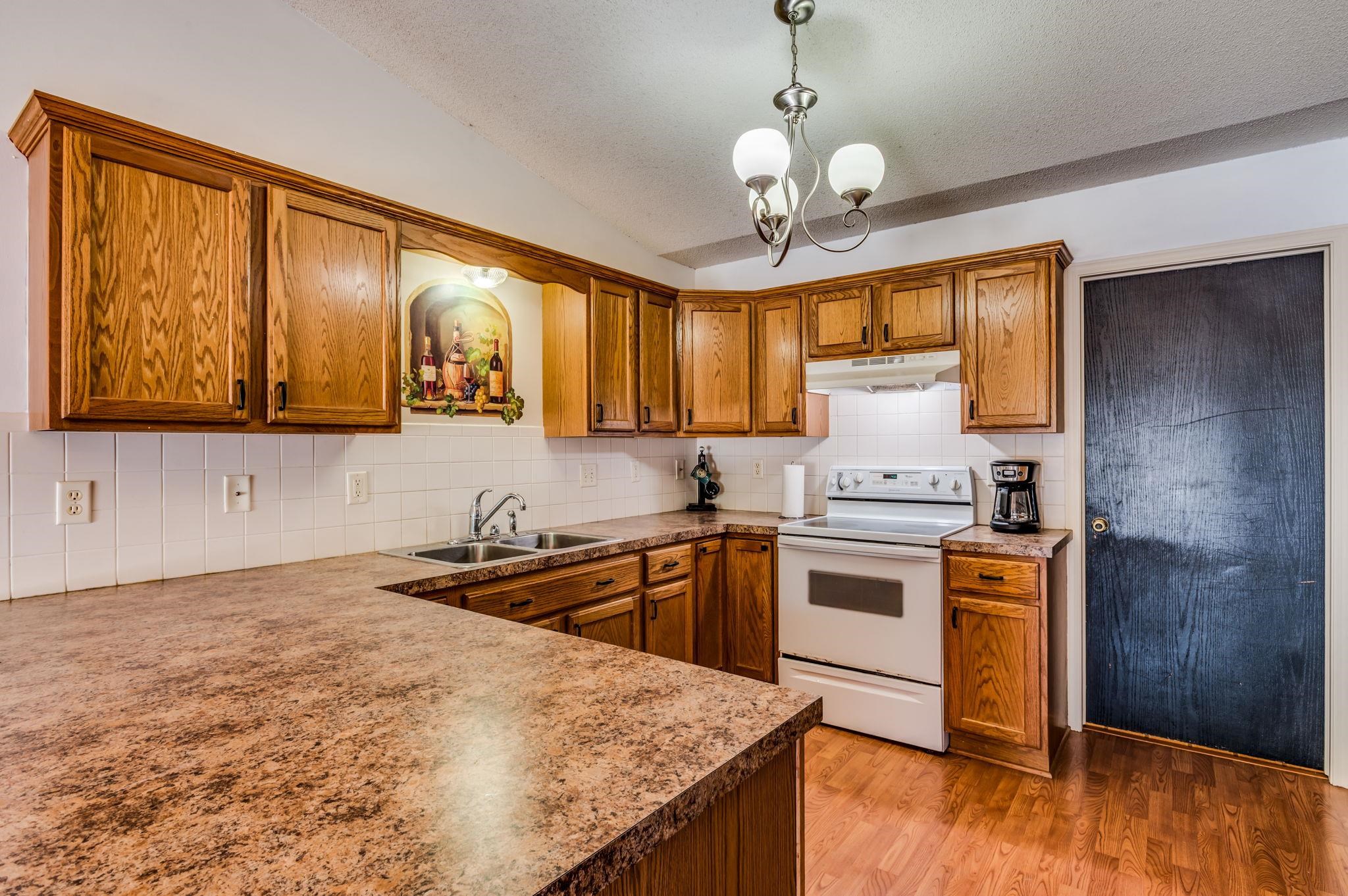 11310 W Carr Ct Property Photo 7