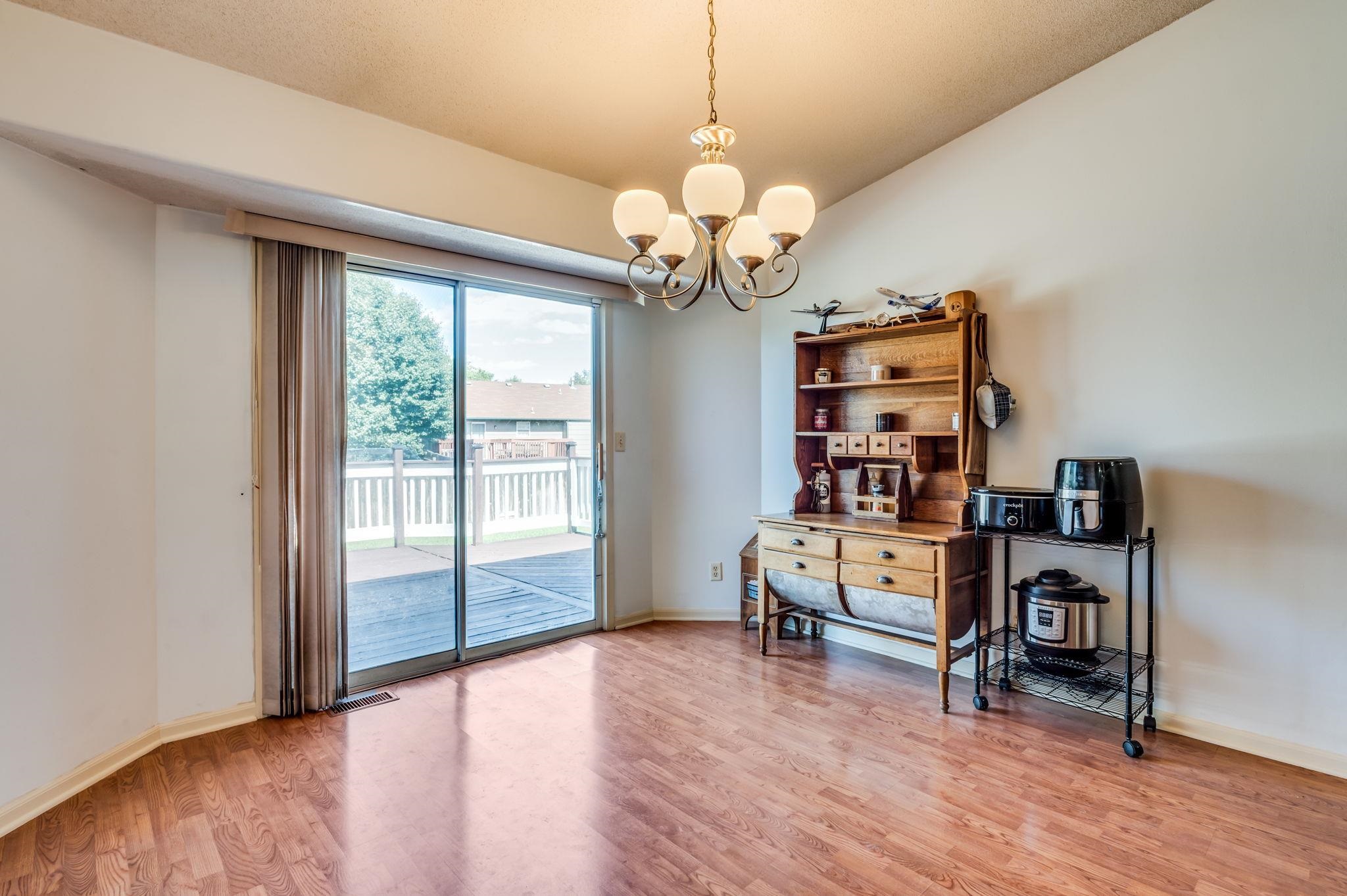 11310 W Carr Ct Property Photo 10