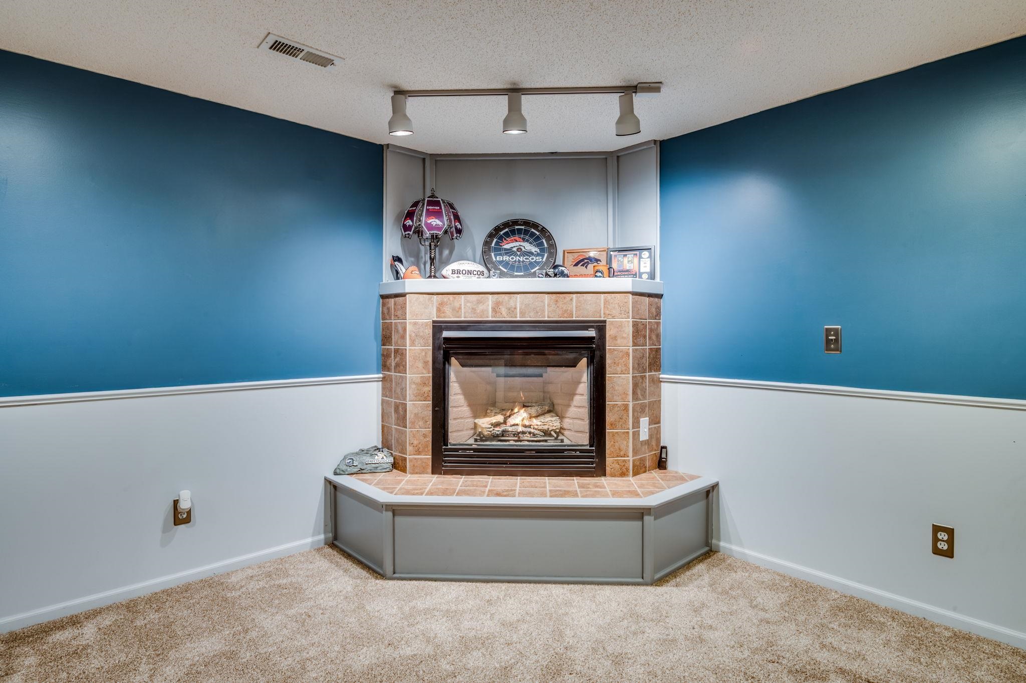 11310 W Carr Ct Property Photo 16