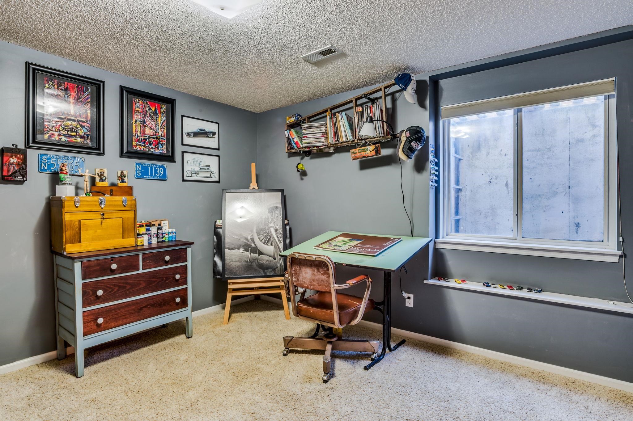 11310 W Carr Ct Property Photo 22