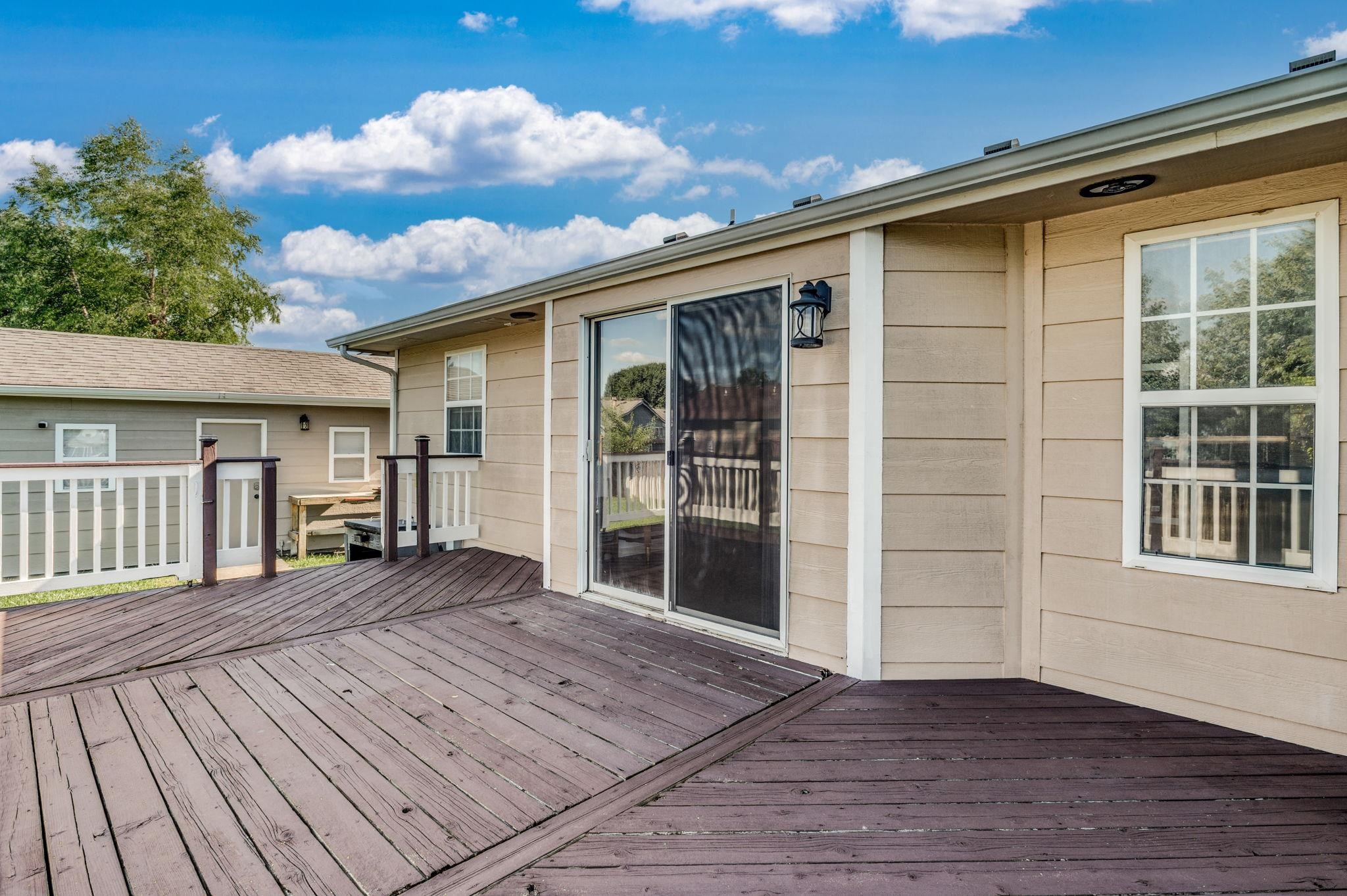 11310 W Carr Ct Property Photo 28