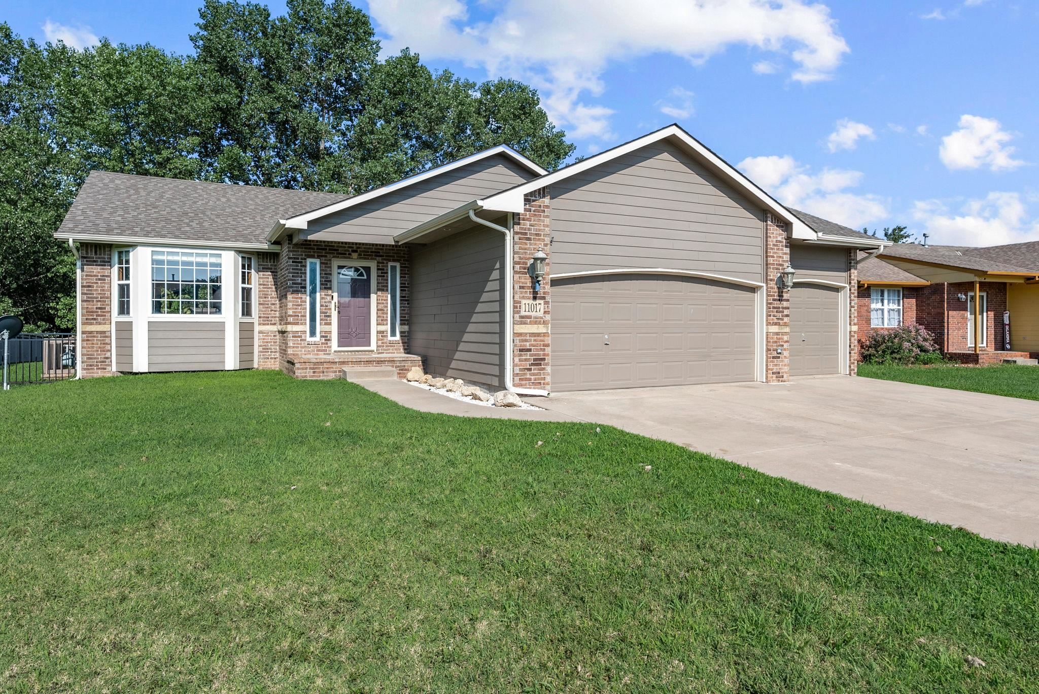 11017 E Mount Vernon Ct Property Photo 1