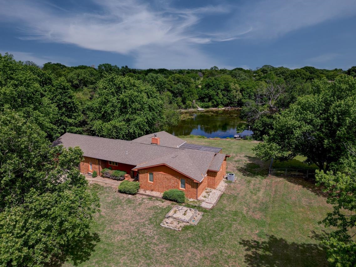 4 Lakeridge Dr Property Photo 1