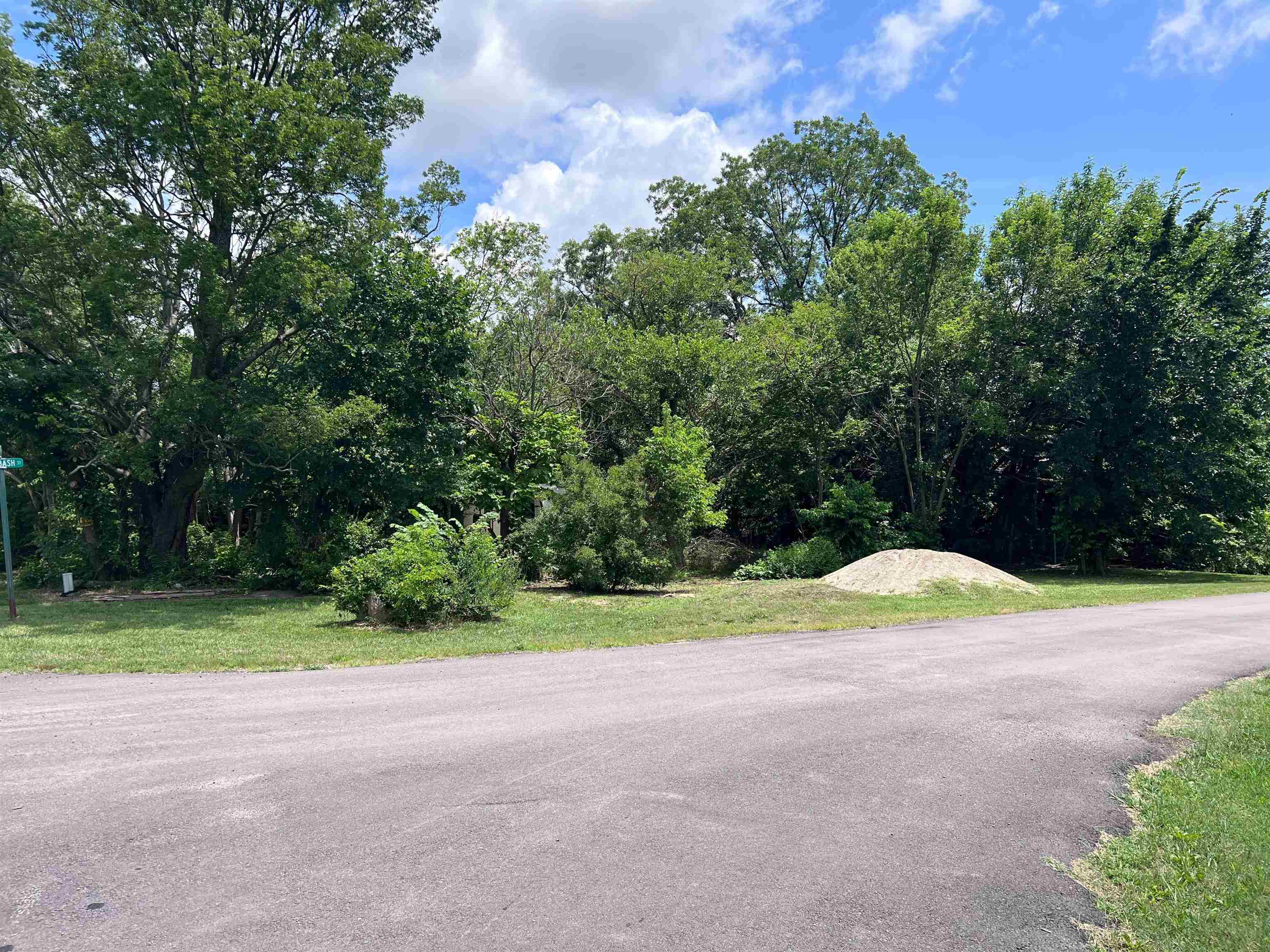 545 N Wabash Property Photo 1