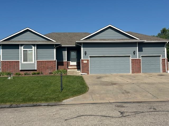 2417 S Lark Ln Property Photo 1