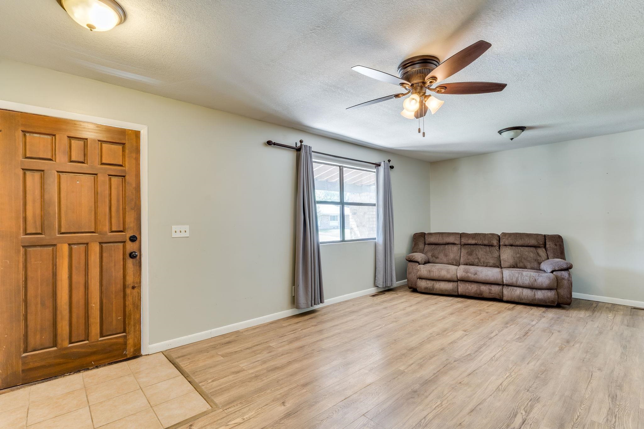 1034 S Dalton Dr Property Photo 6