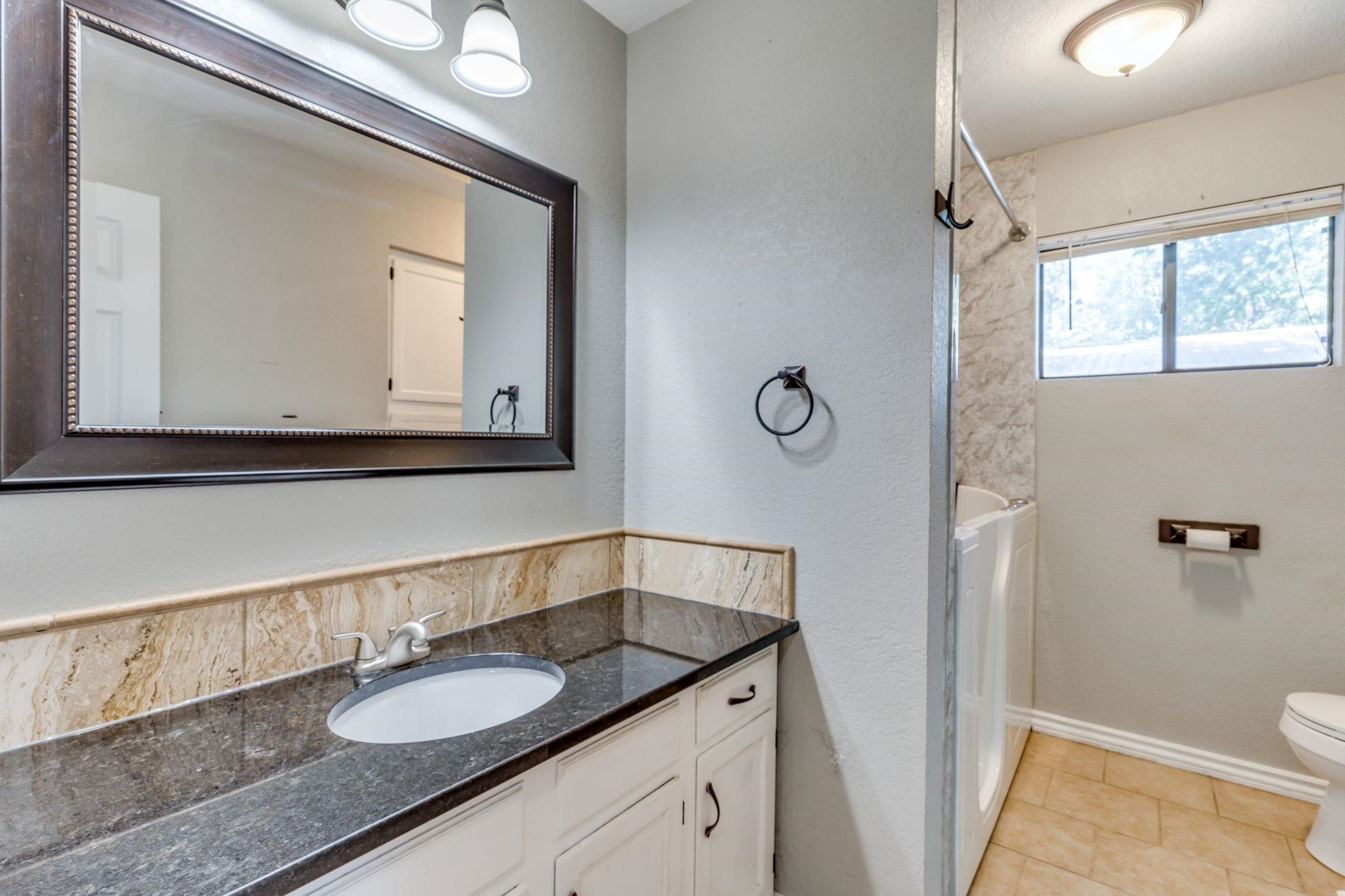 1034 S Dalton Dr Property Photo 16