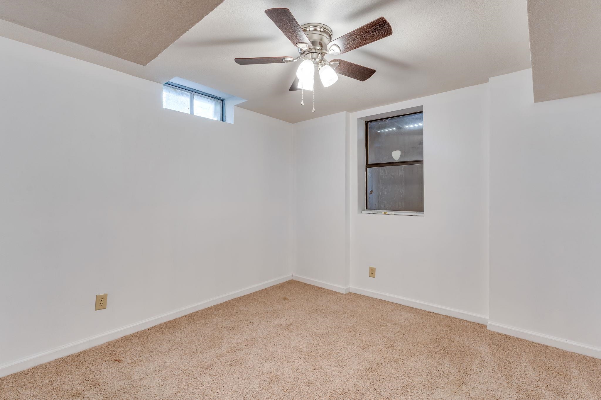 1034 S Dalton Dr Property Photo 21