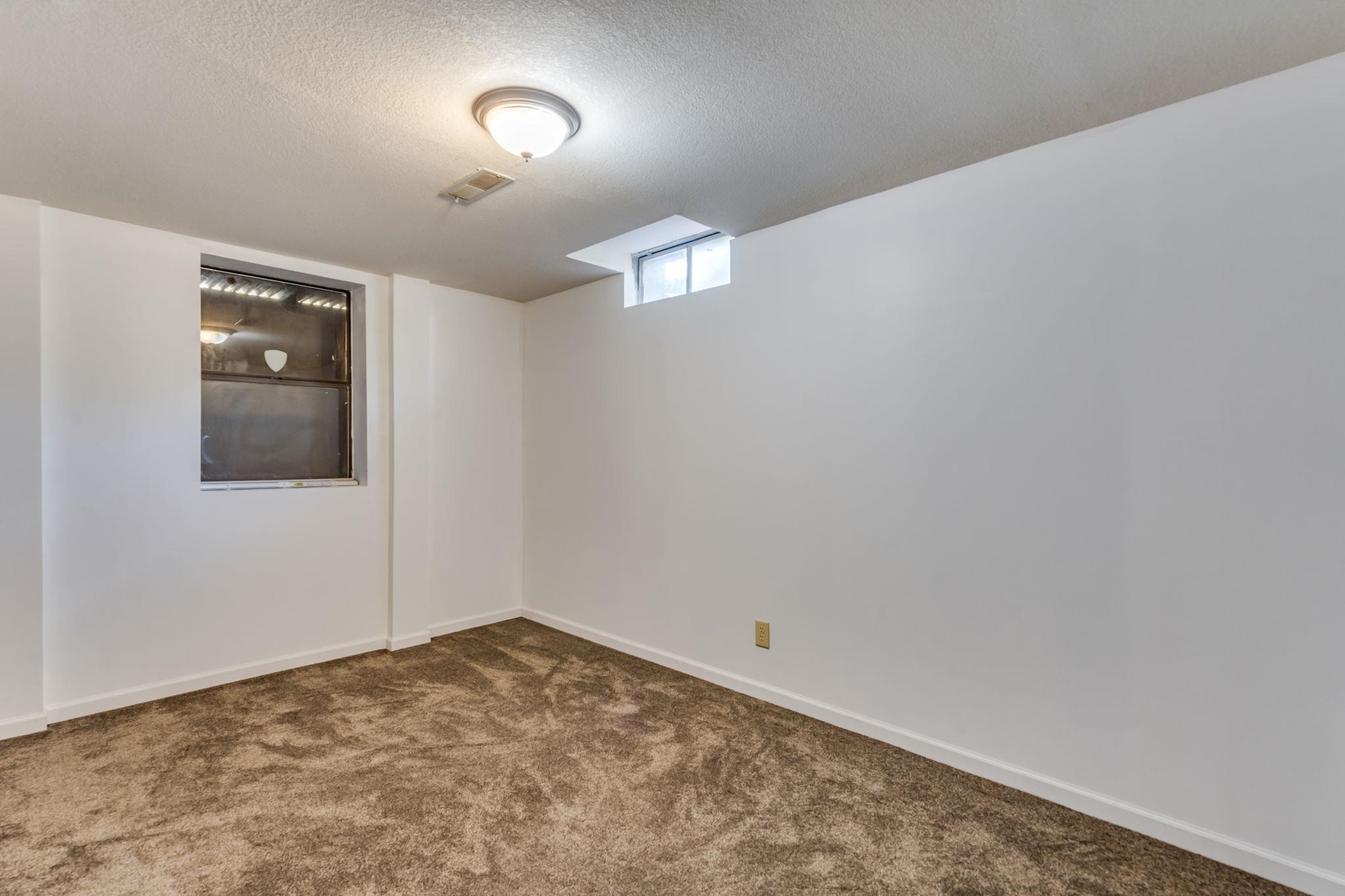 1034 S Dalton Dr Property Photo 22
