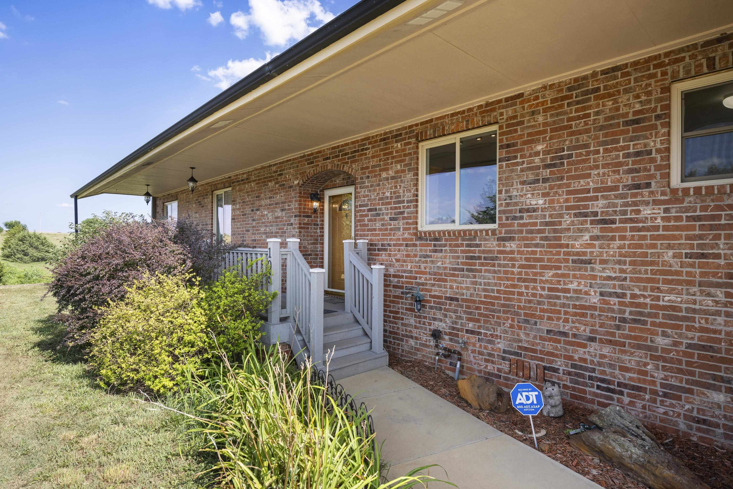 105 Jet Cir Property Photo 11