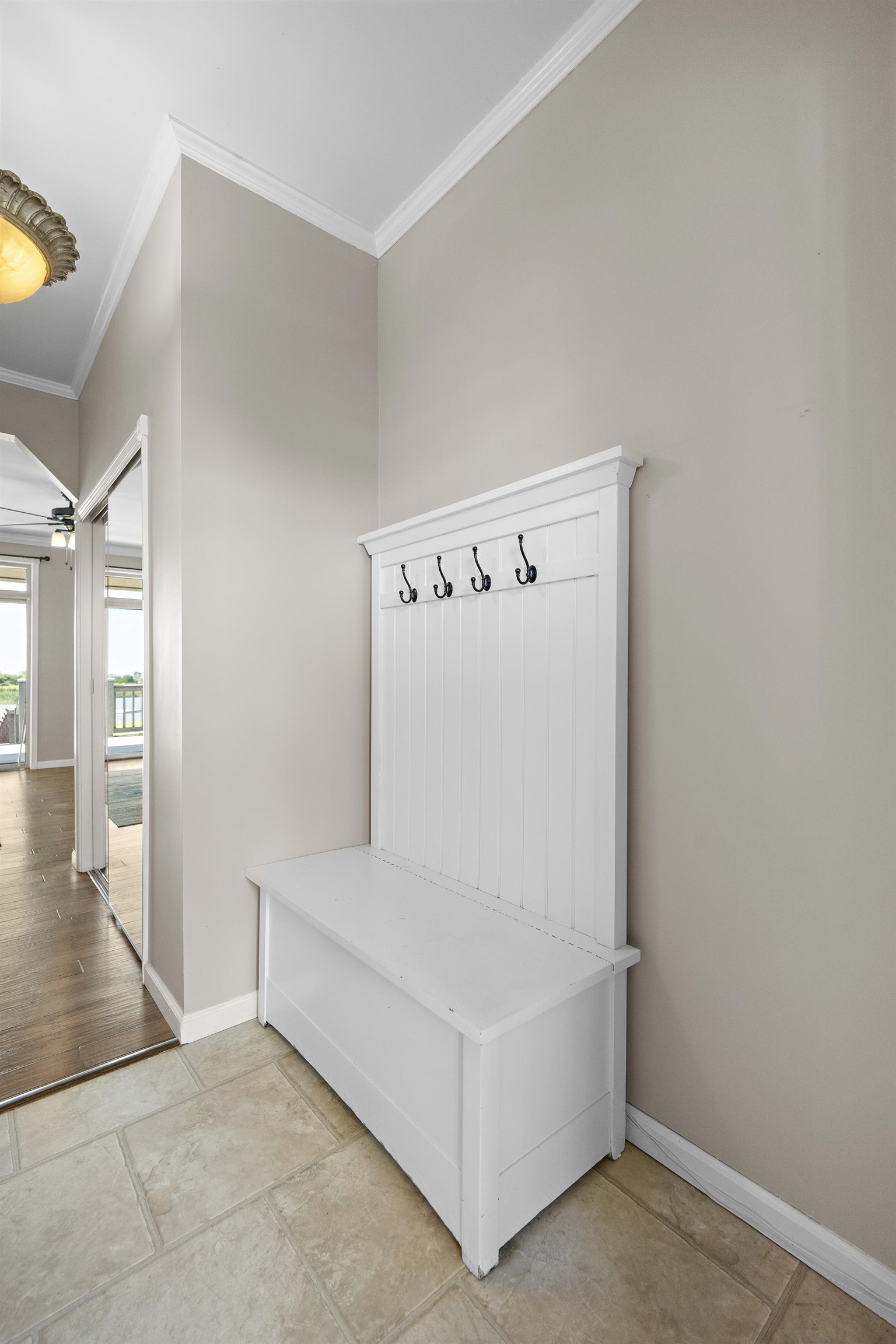 105 Jet Cir Property Photo 14