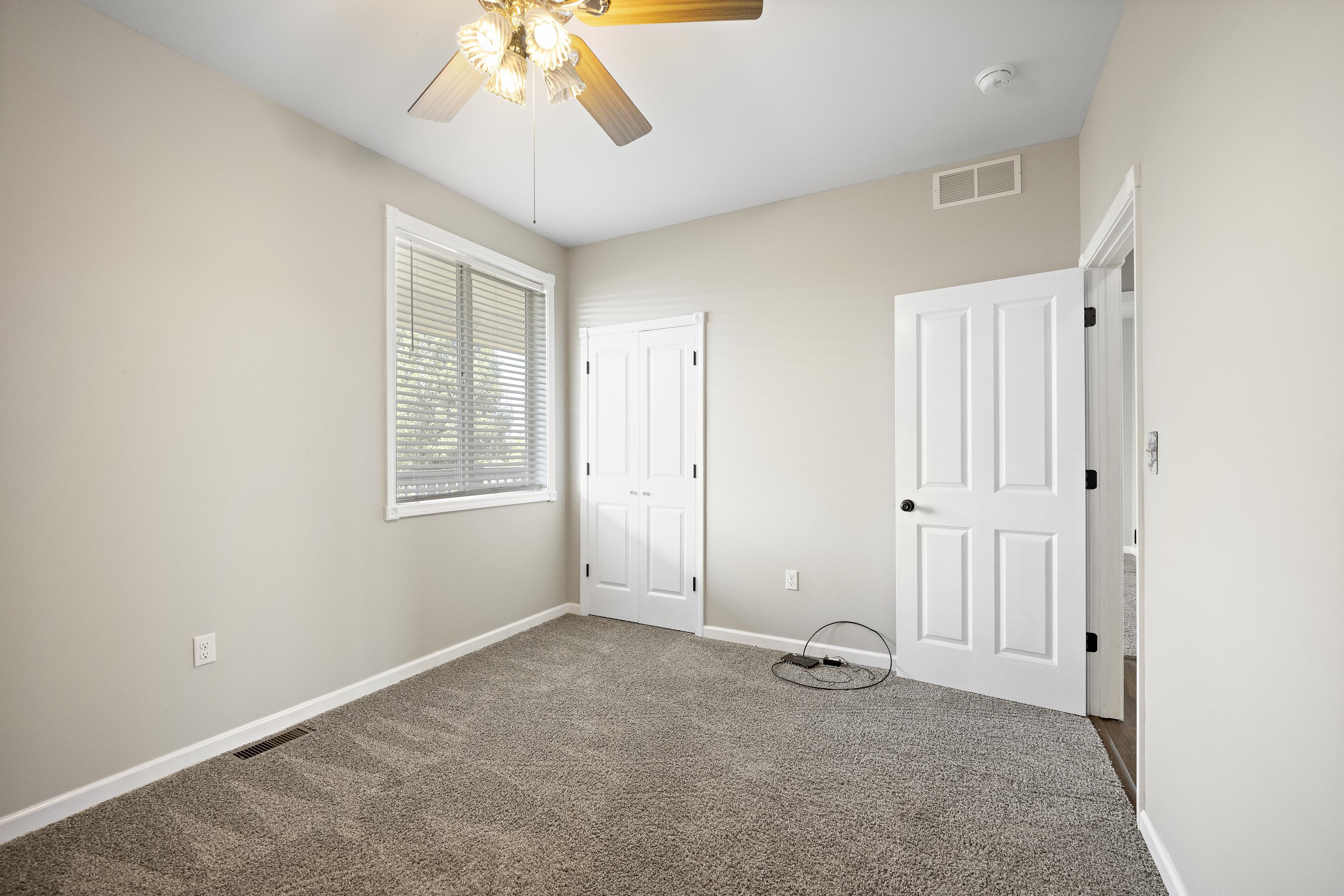 105 Jet Cir Property Photo 24