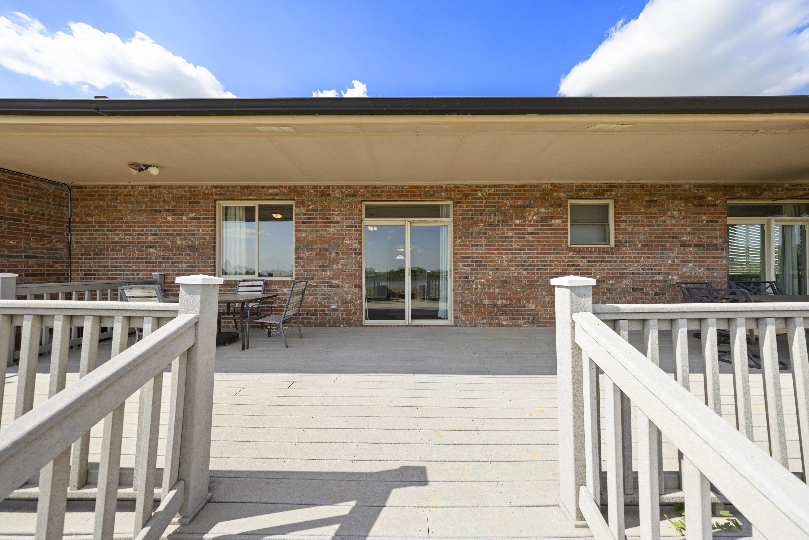 105 Jet Cir Property Photo 34