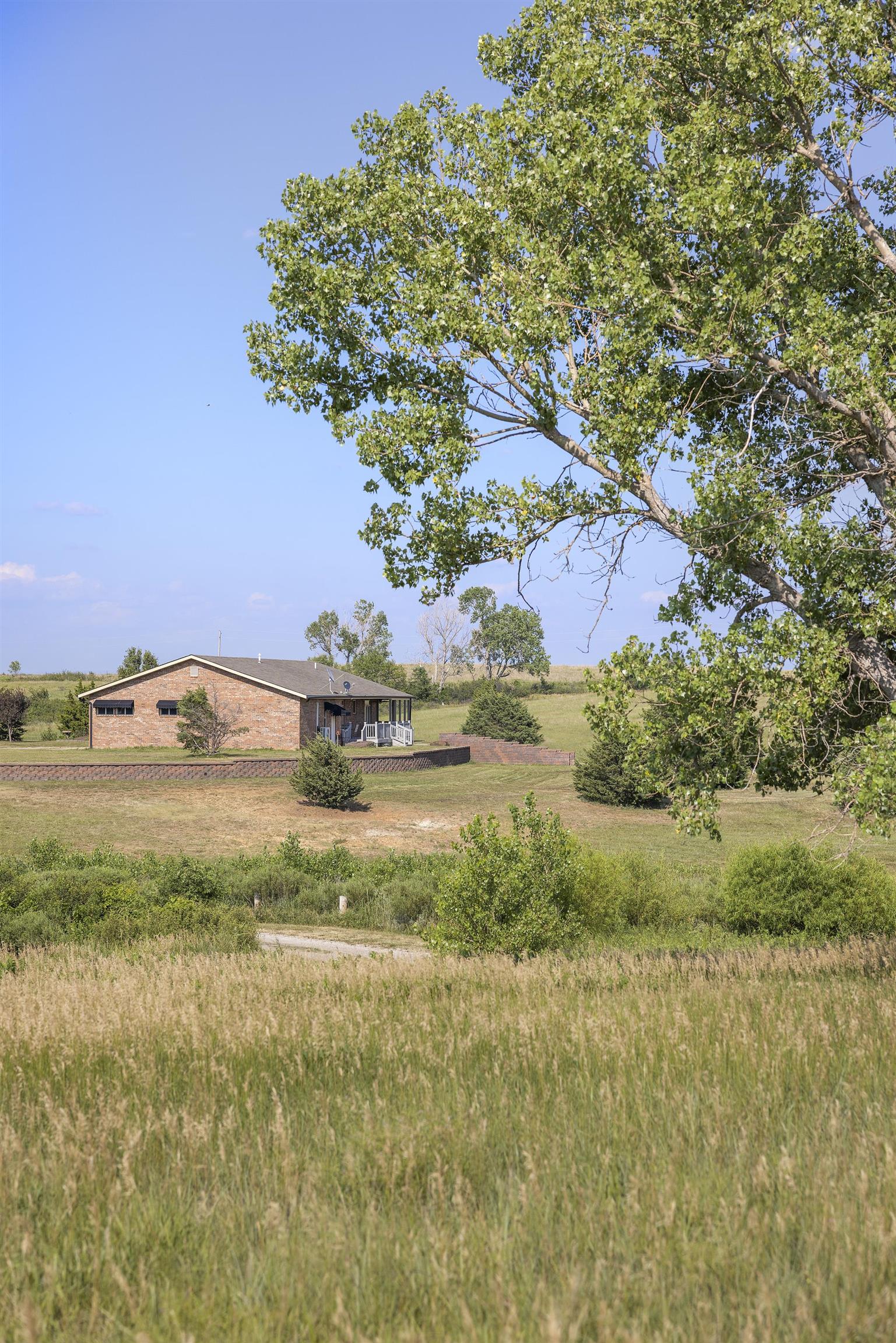105 Jet Cir Property Photo 36