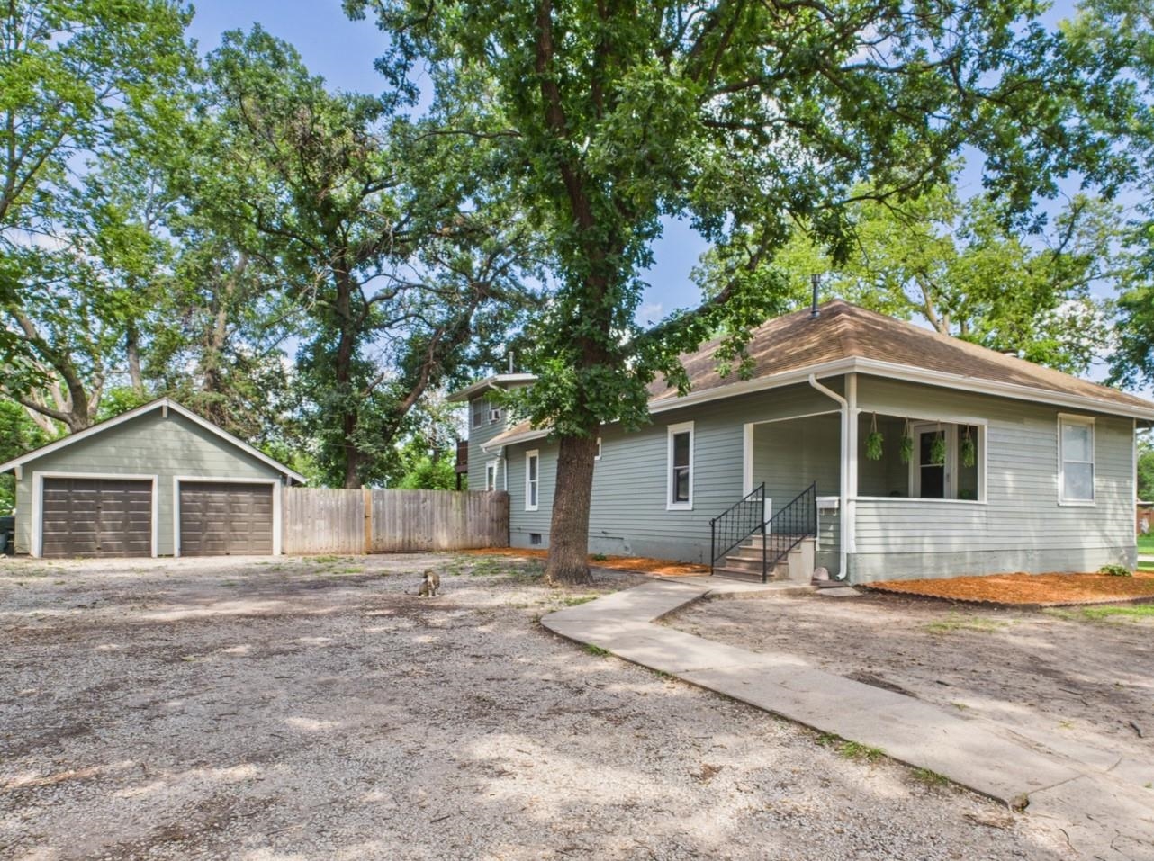405 Walnut St Property Photo 1