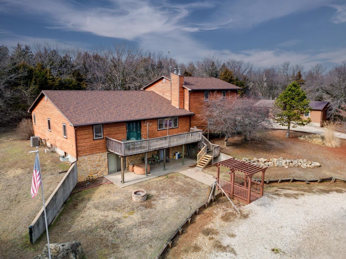 30049 Sunnyside Ct Property Photo 1