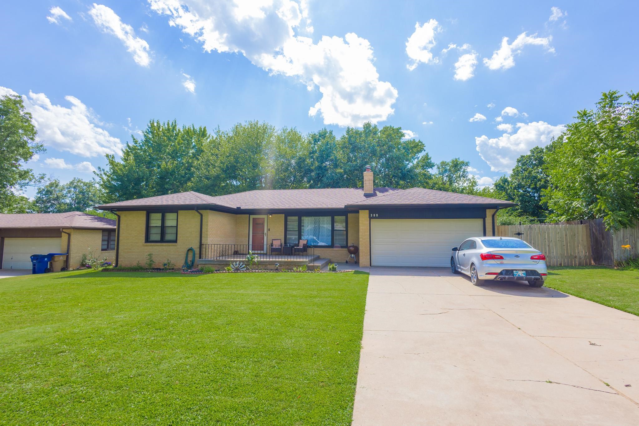 309 S Gorin Ave Property Photo 1